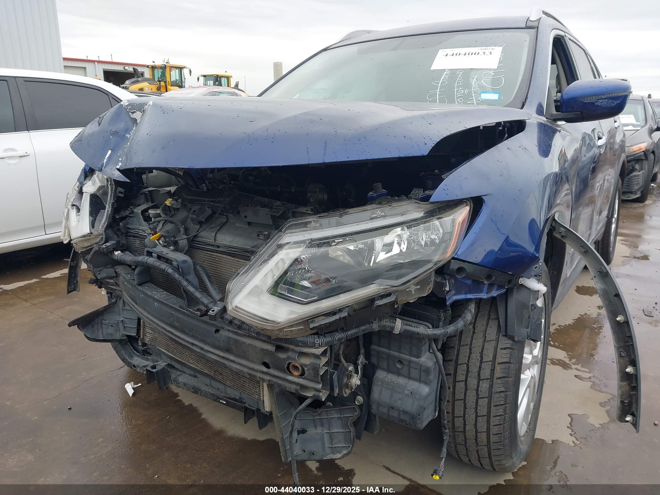 NISSAN ROGUE image 6