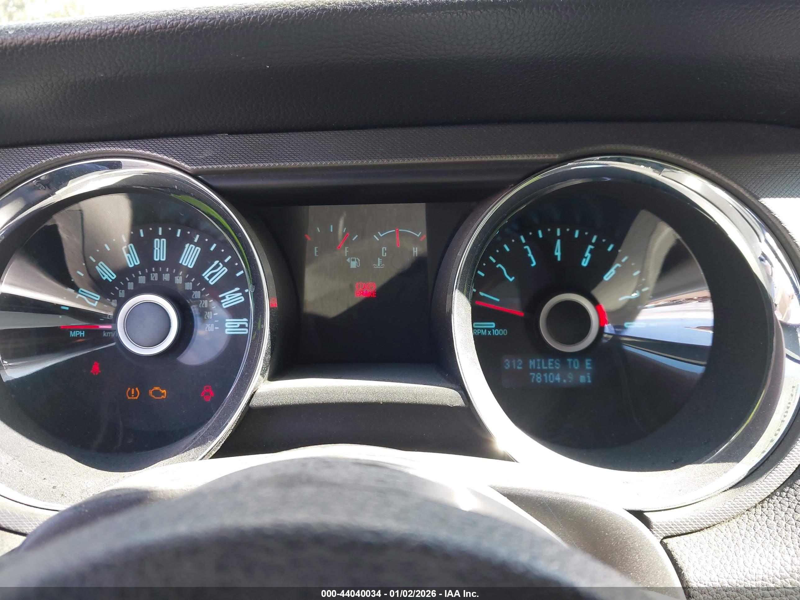 FORD MUSTANG image 7
