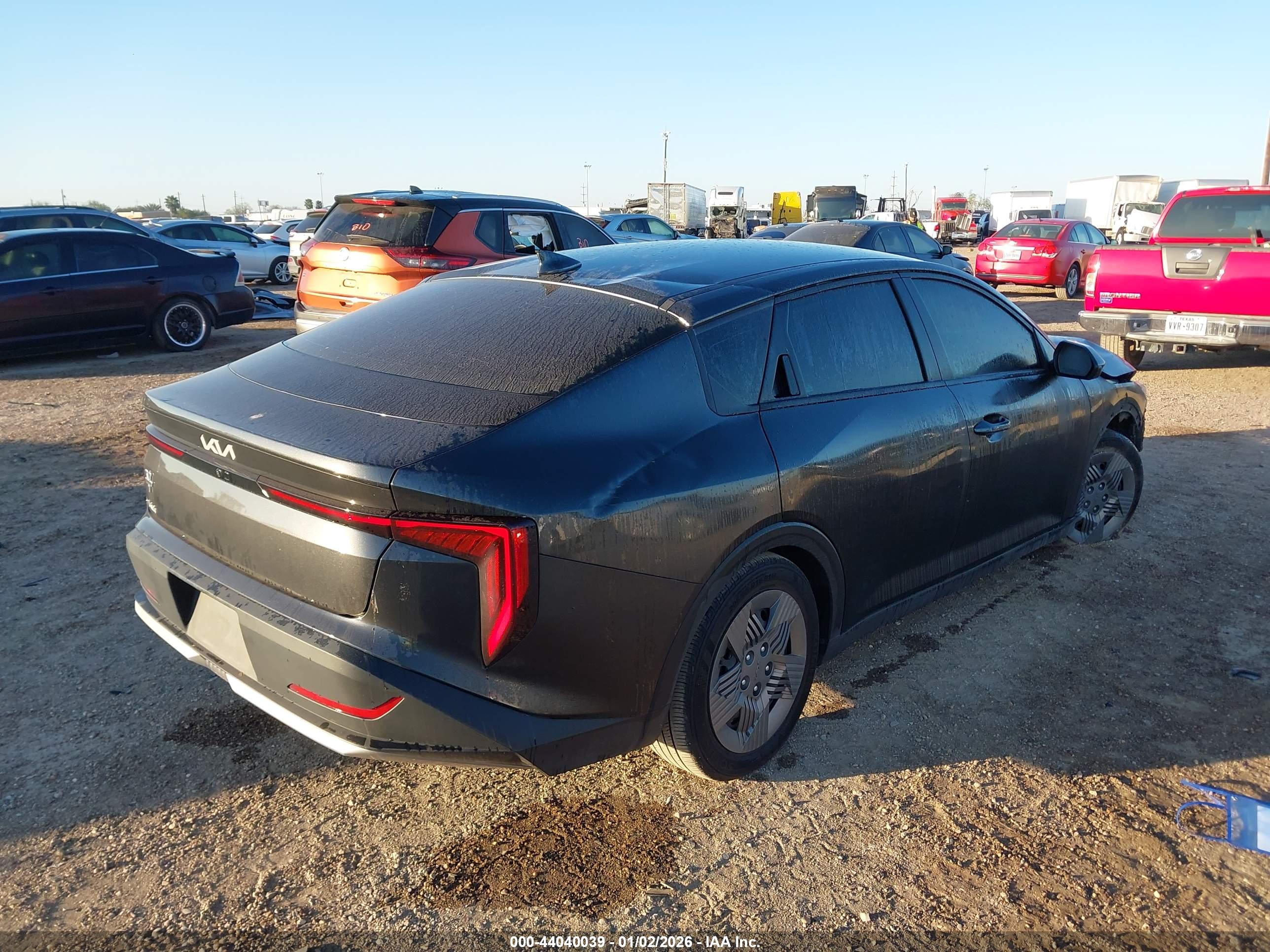 KIA K4 image 4