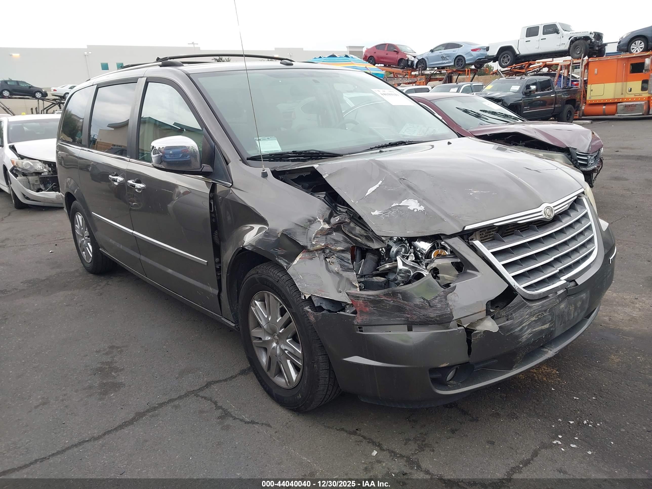 CHRYSLER TOWN image 6