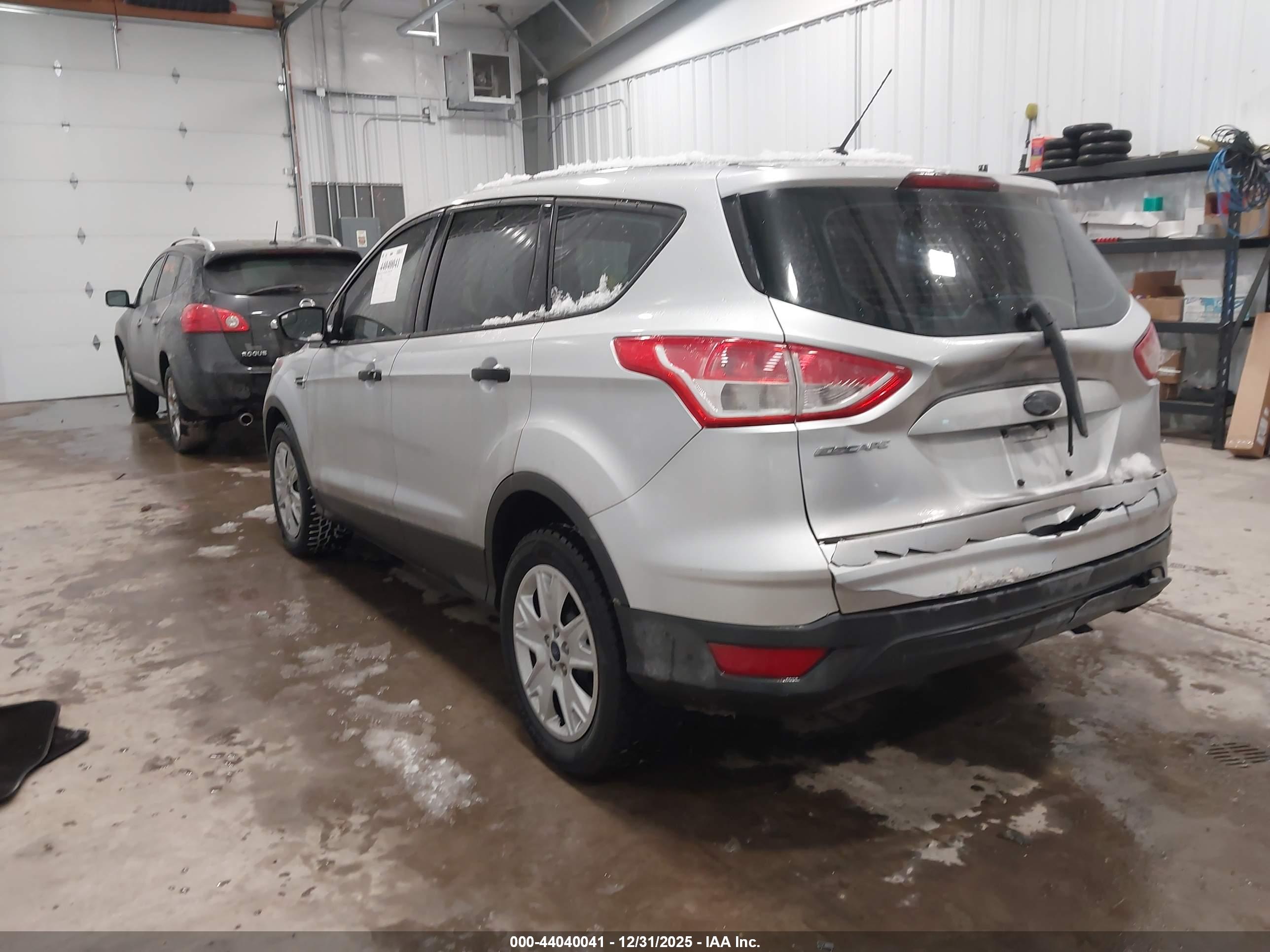 FORD ESCAPE image 3