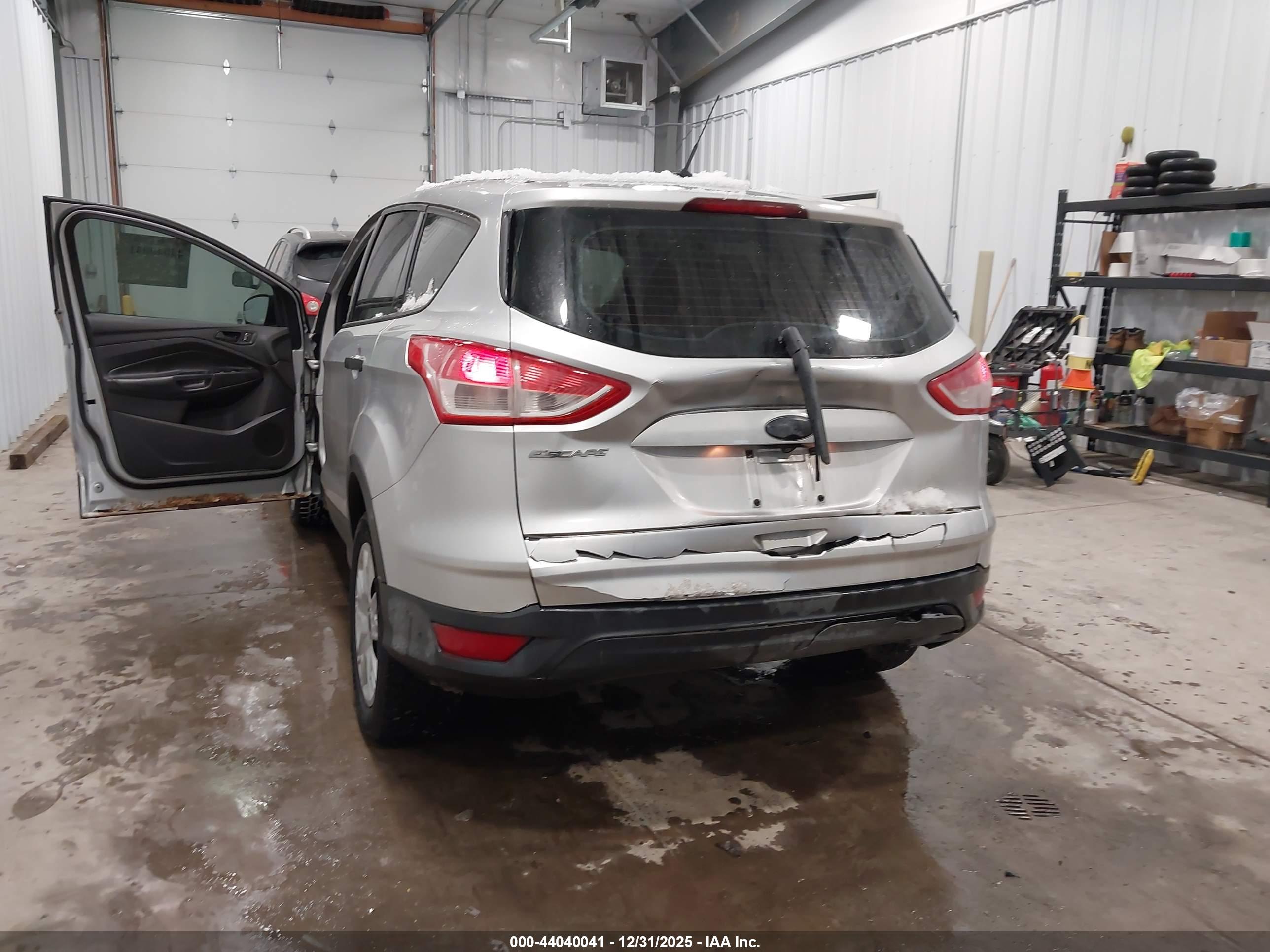 FORD ESCAPE image 6