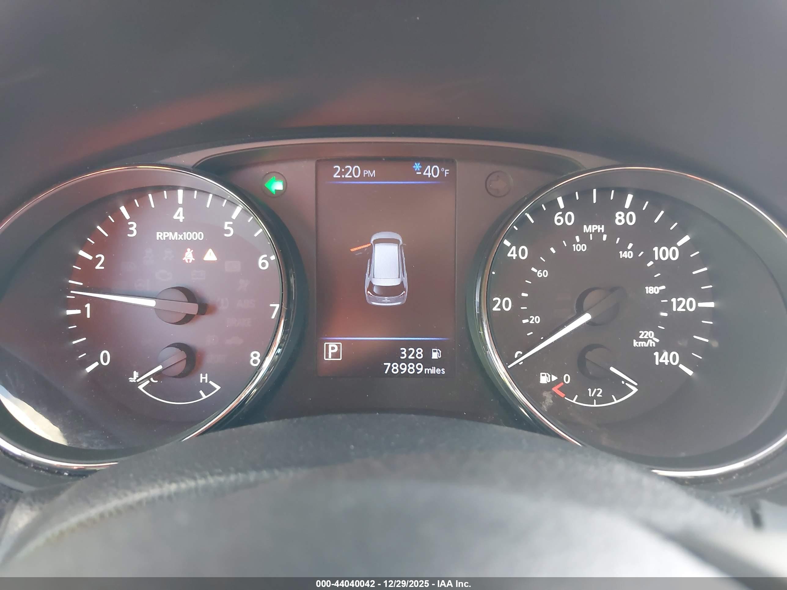 NISSAN ROGUE image 7