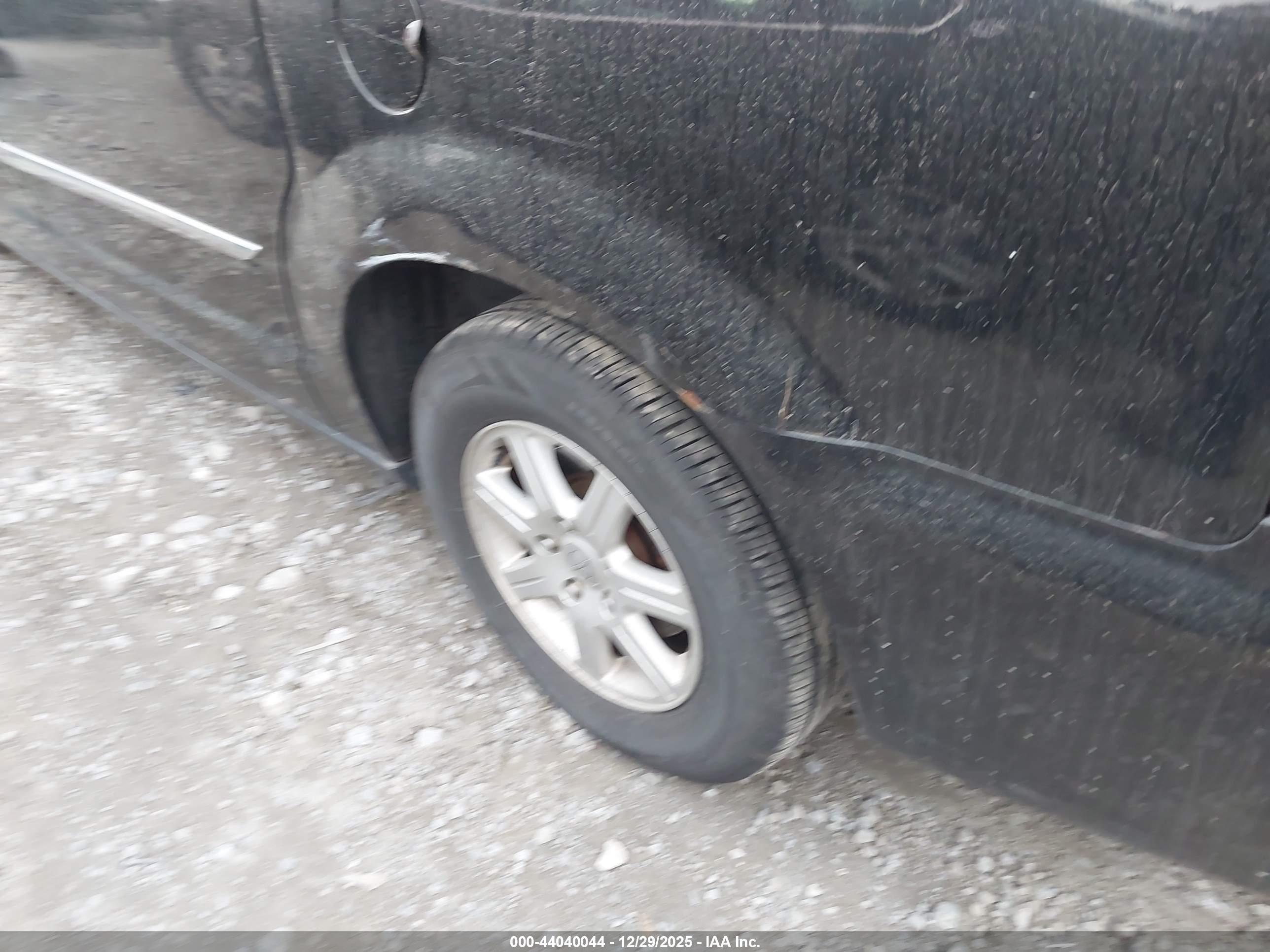 CHRYSLER TOWN image 6