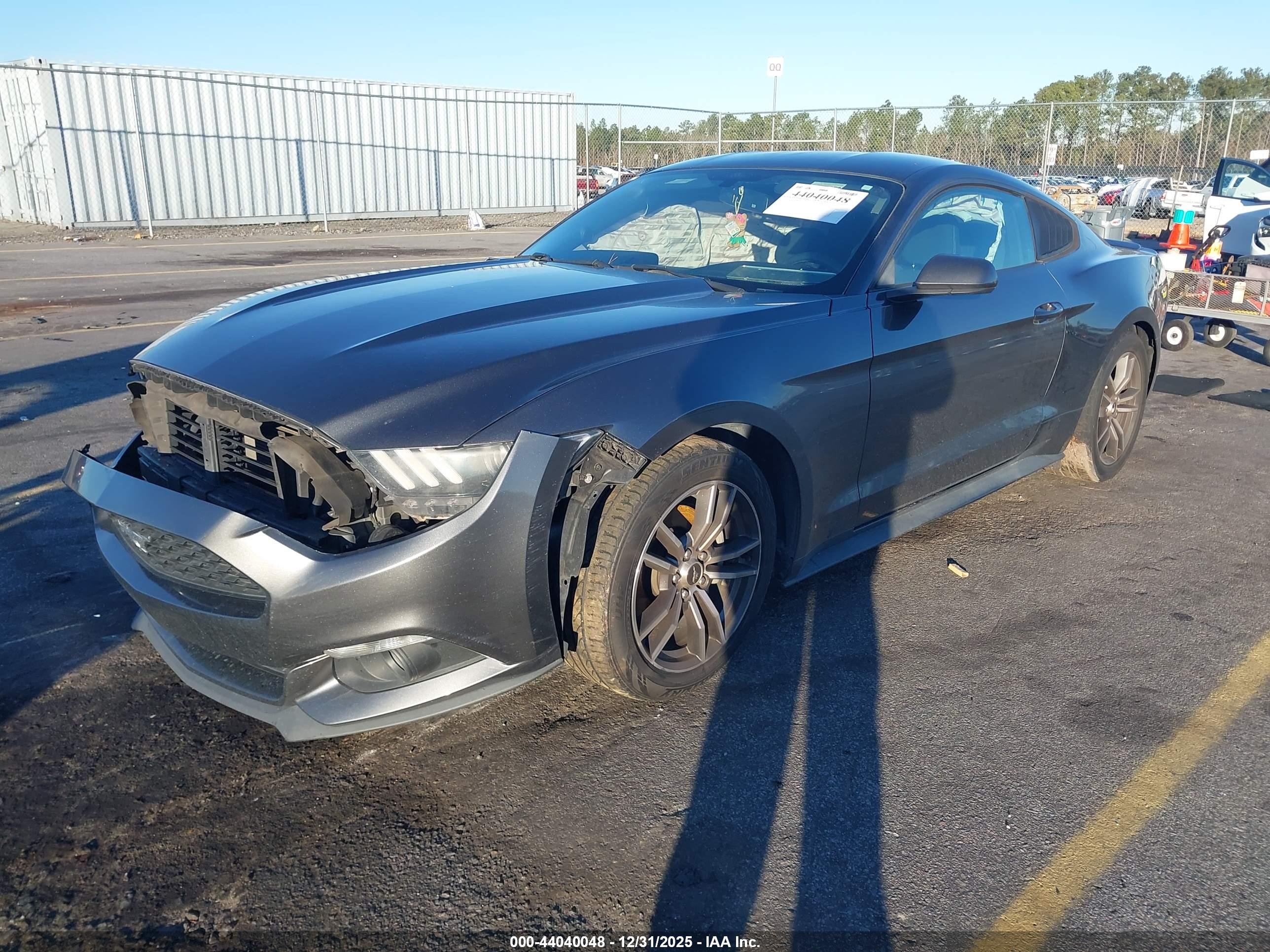 FORD MUSTANG image 2