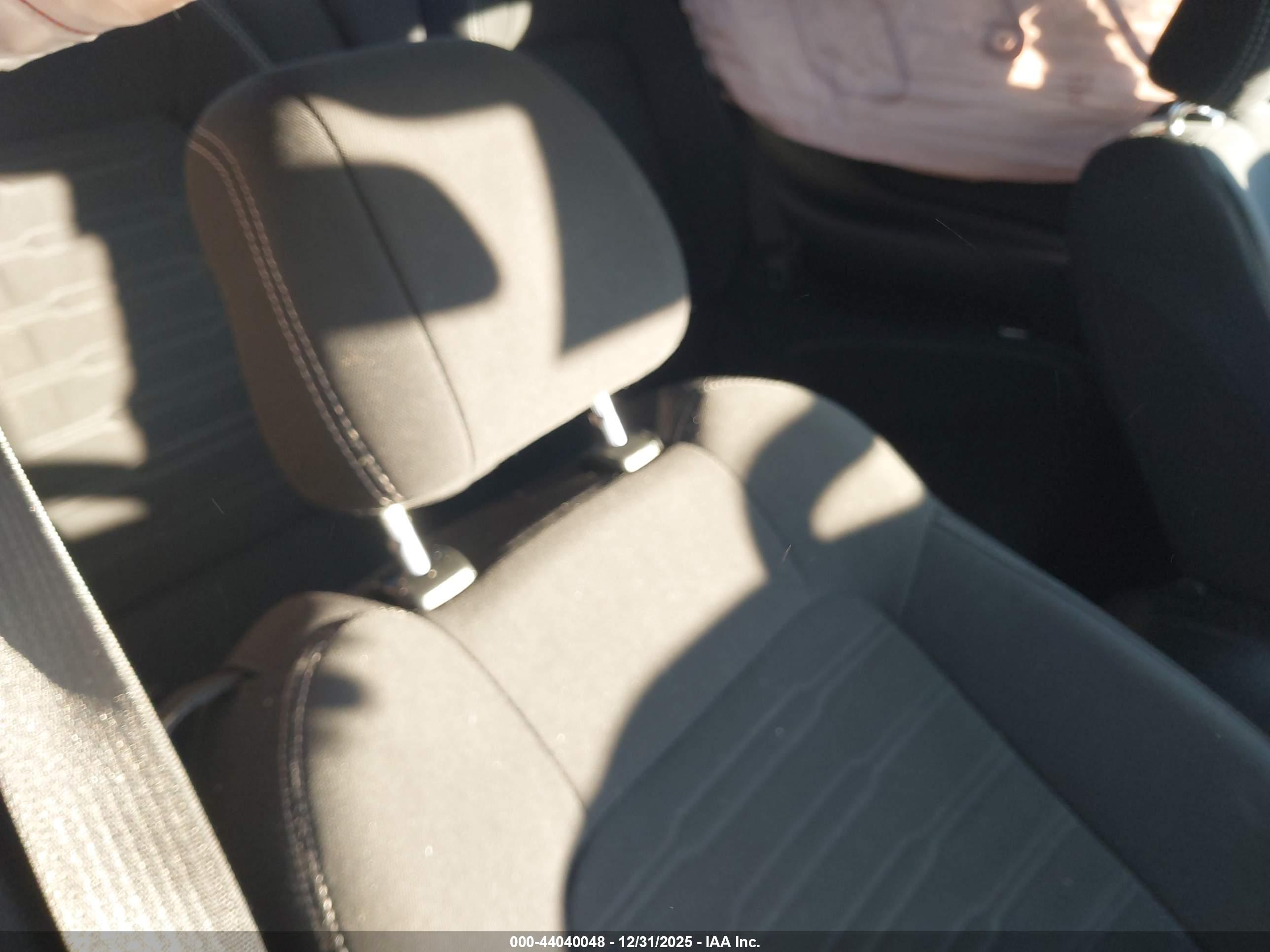FORD MUSTANG image 8