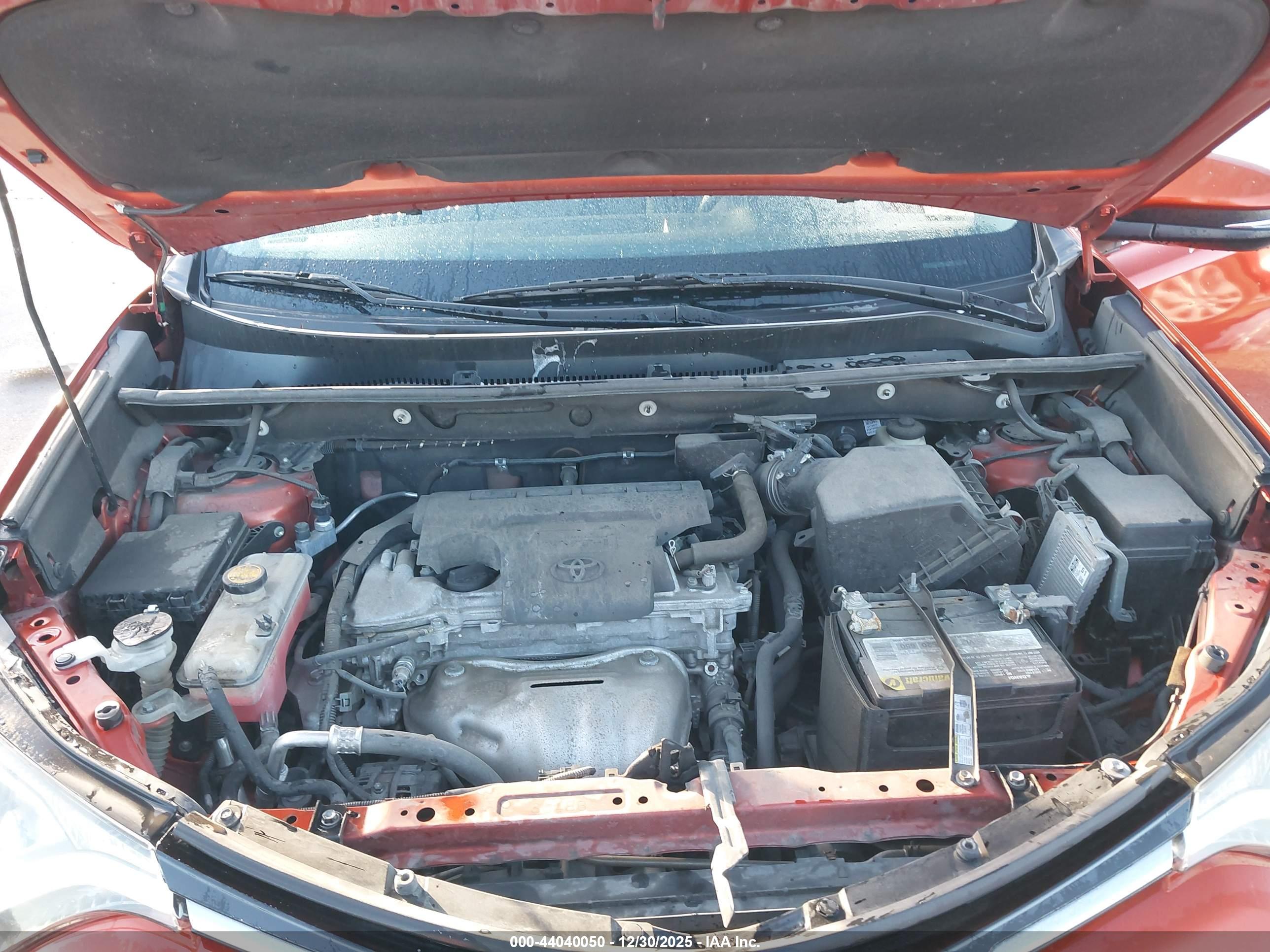 TOYOTA RAV4 image 10