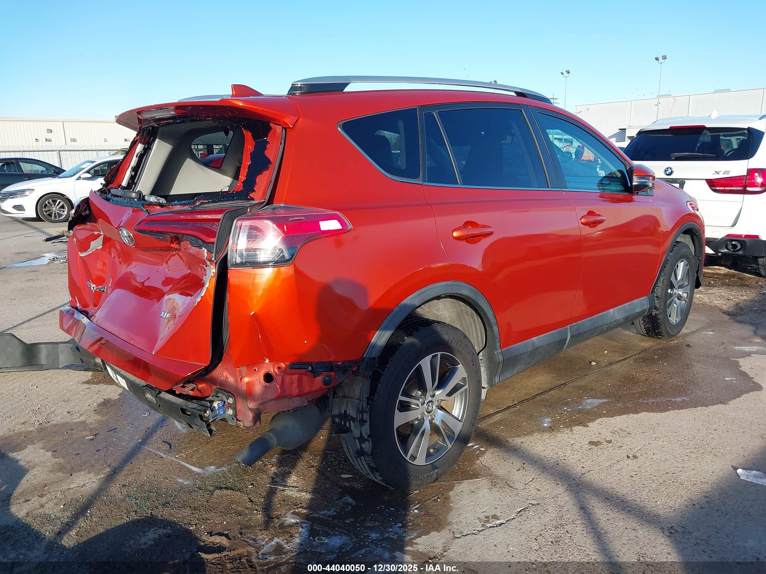 TOYOTA RAV4 image 4