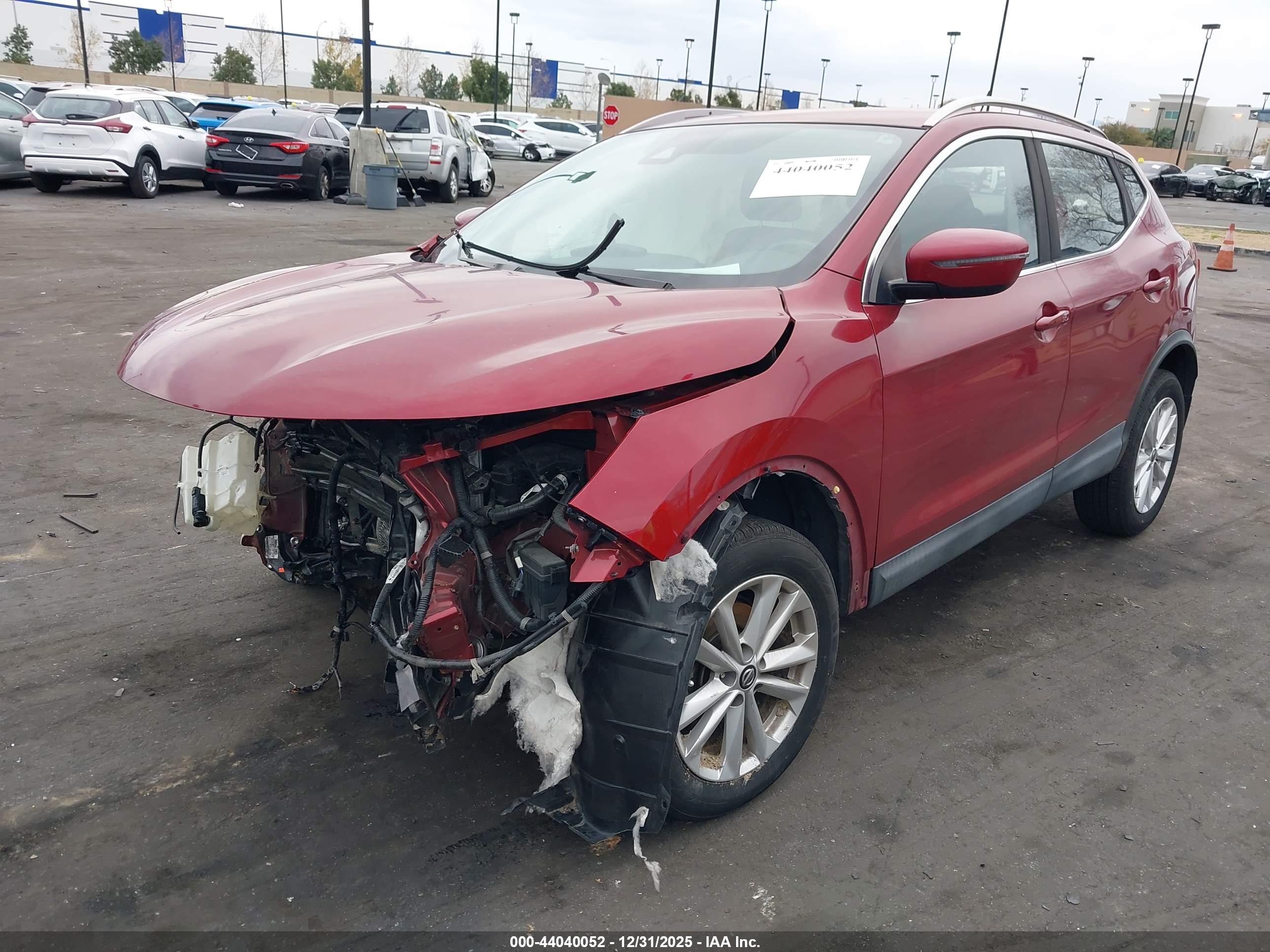 NISSAN ROGUE image 2