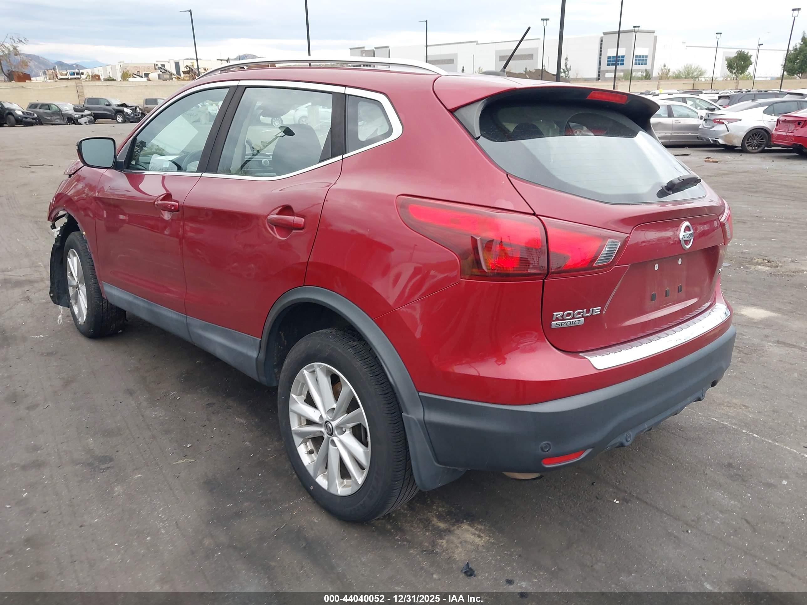 NISSAN ROGUE image 3