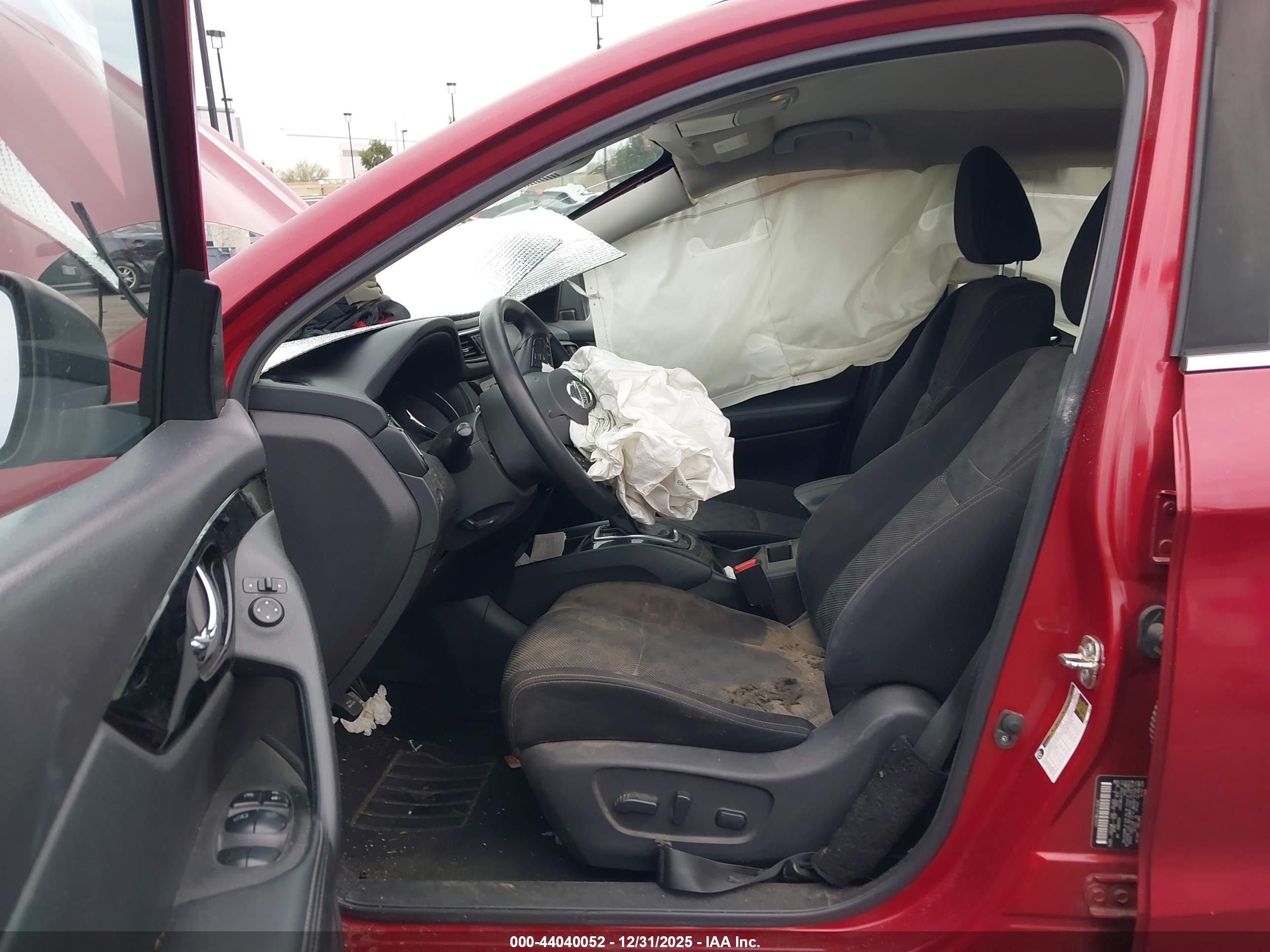 NISSAN ROGUE image 5