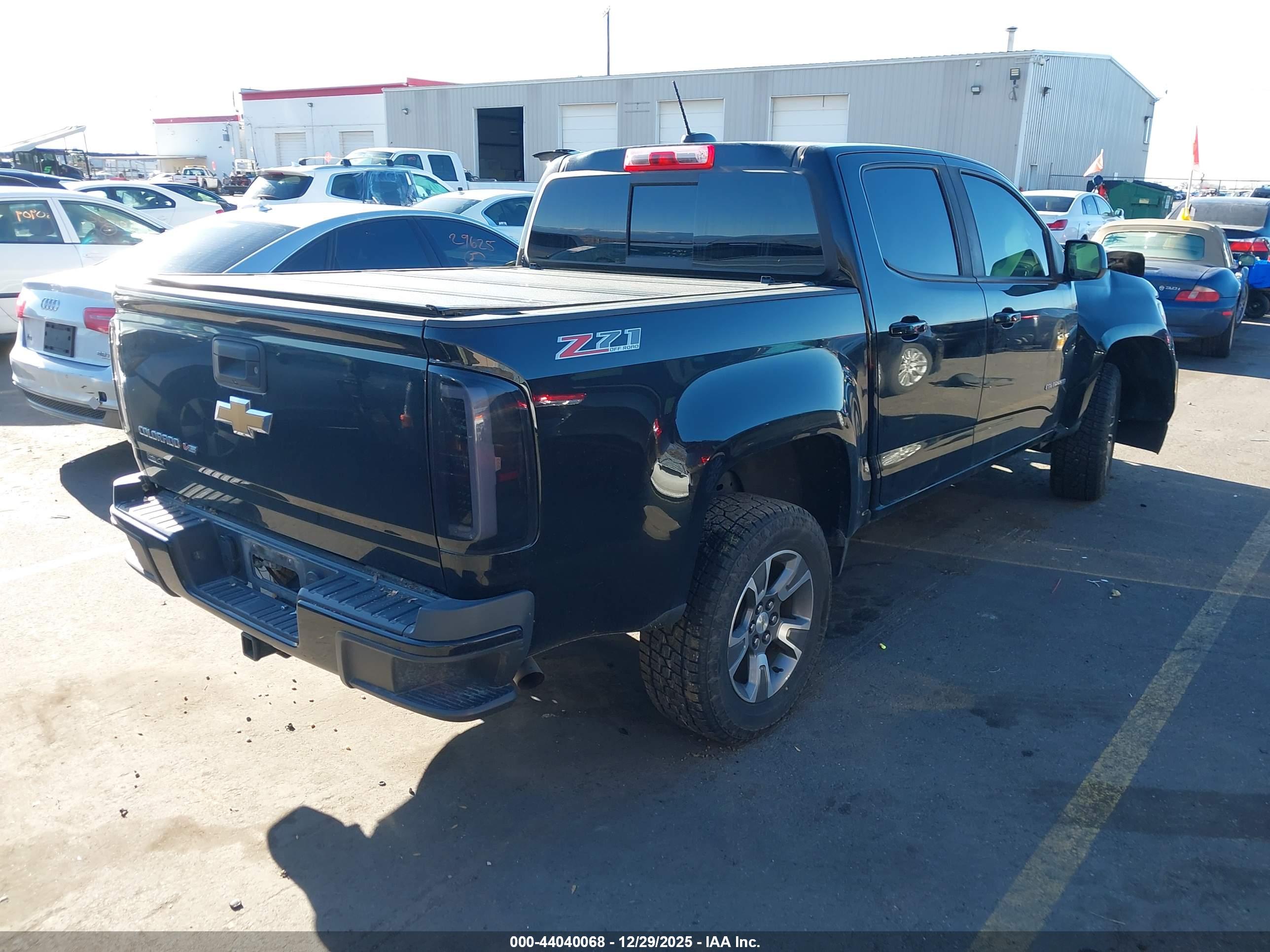 CHEVROLET COLORADO image 4