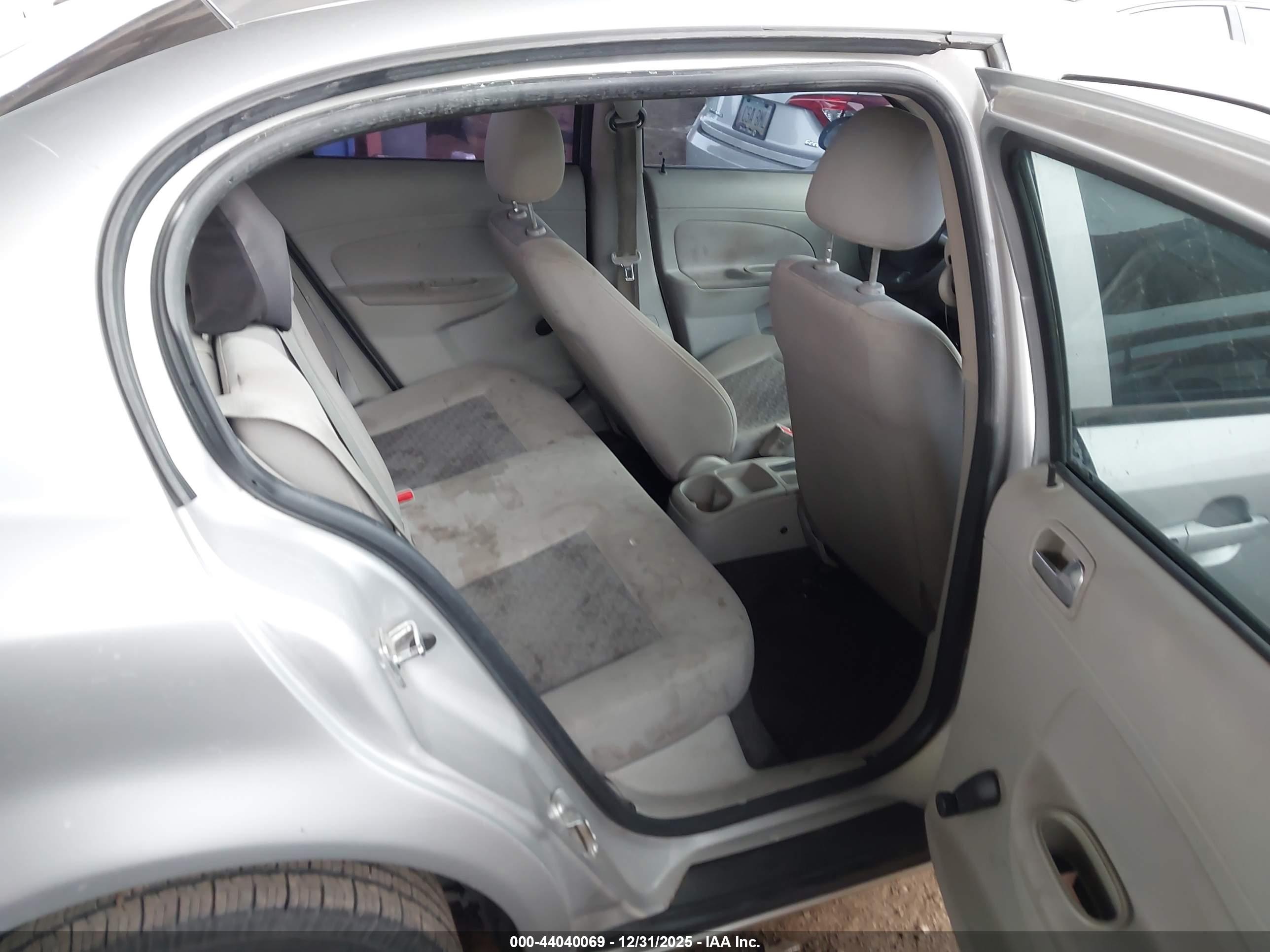CHEVROLET COBALT image 8