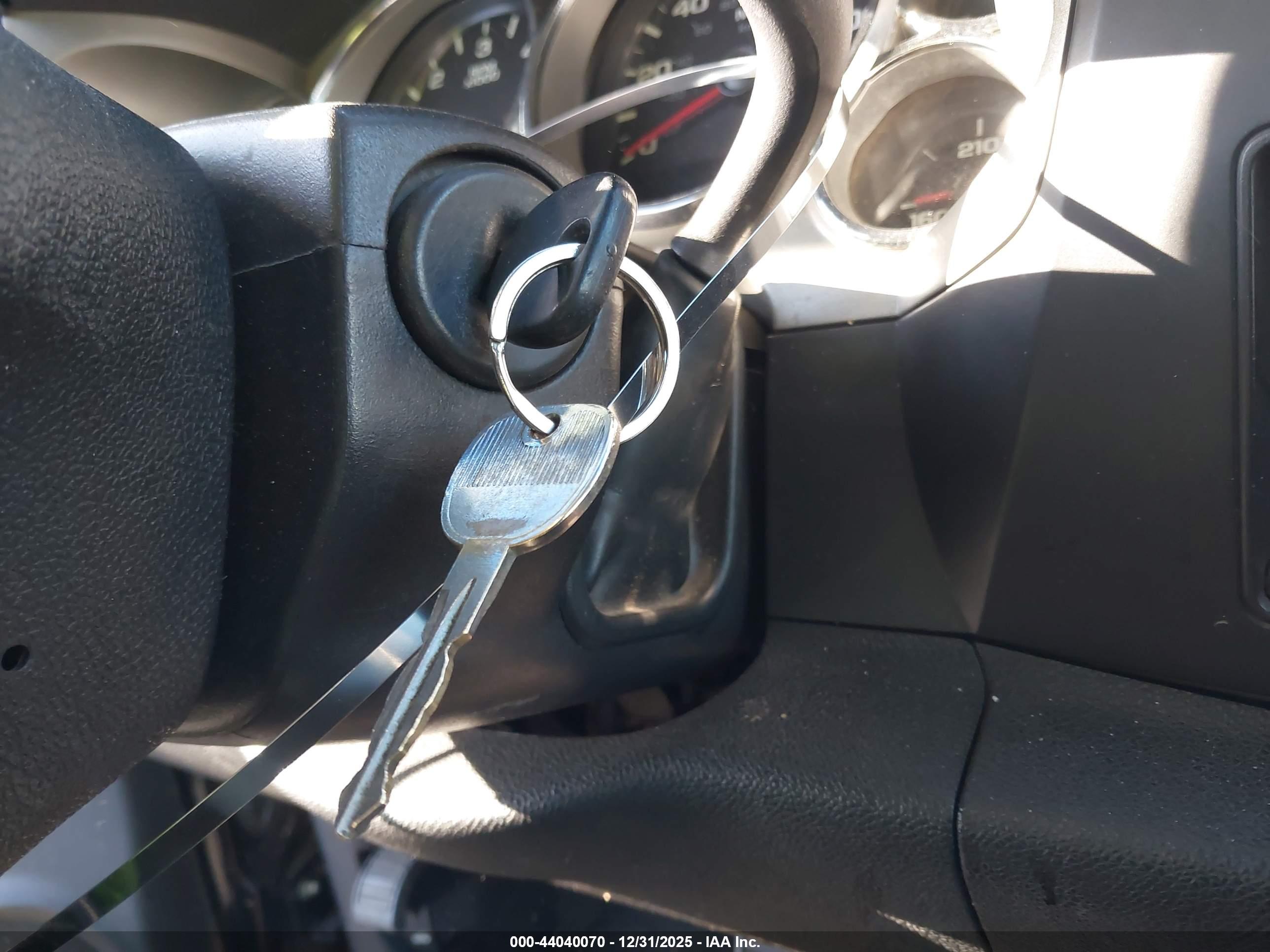 CHEVROLET SILVERADO image 11