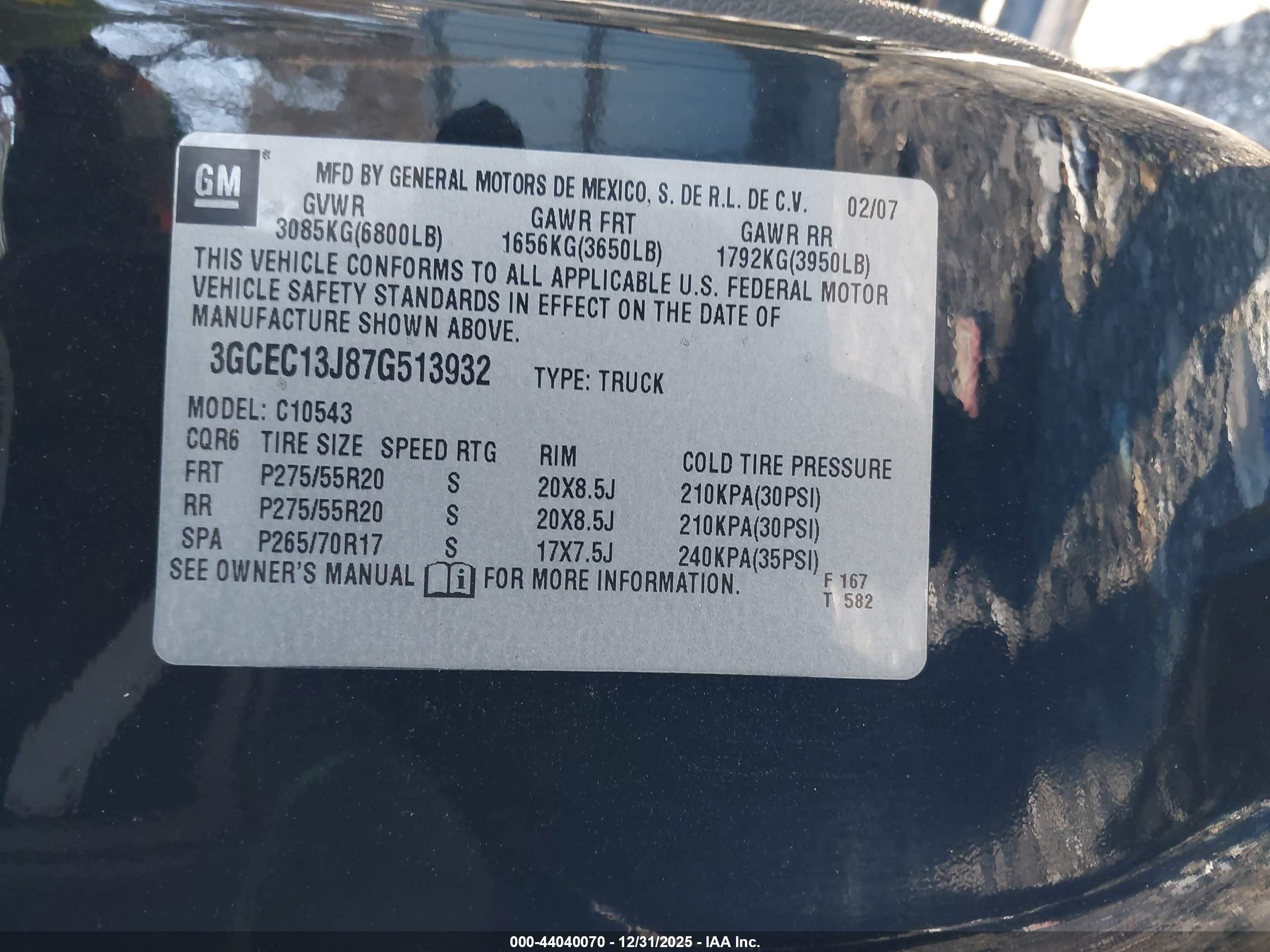 CHEVROLET SILVERADO image 9