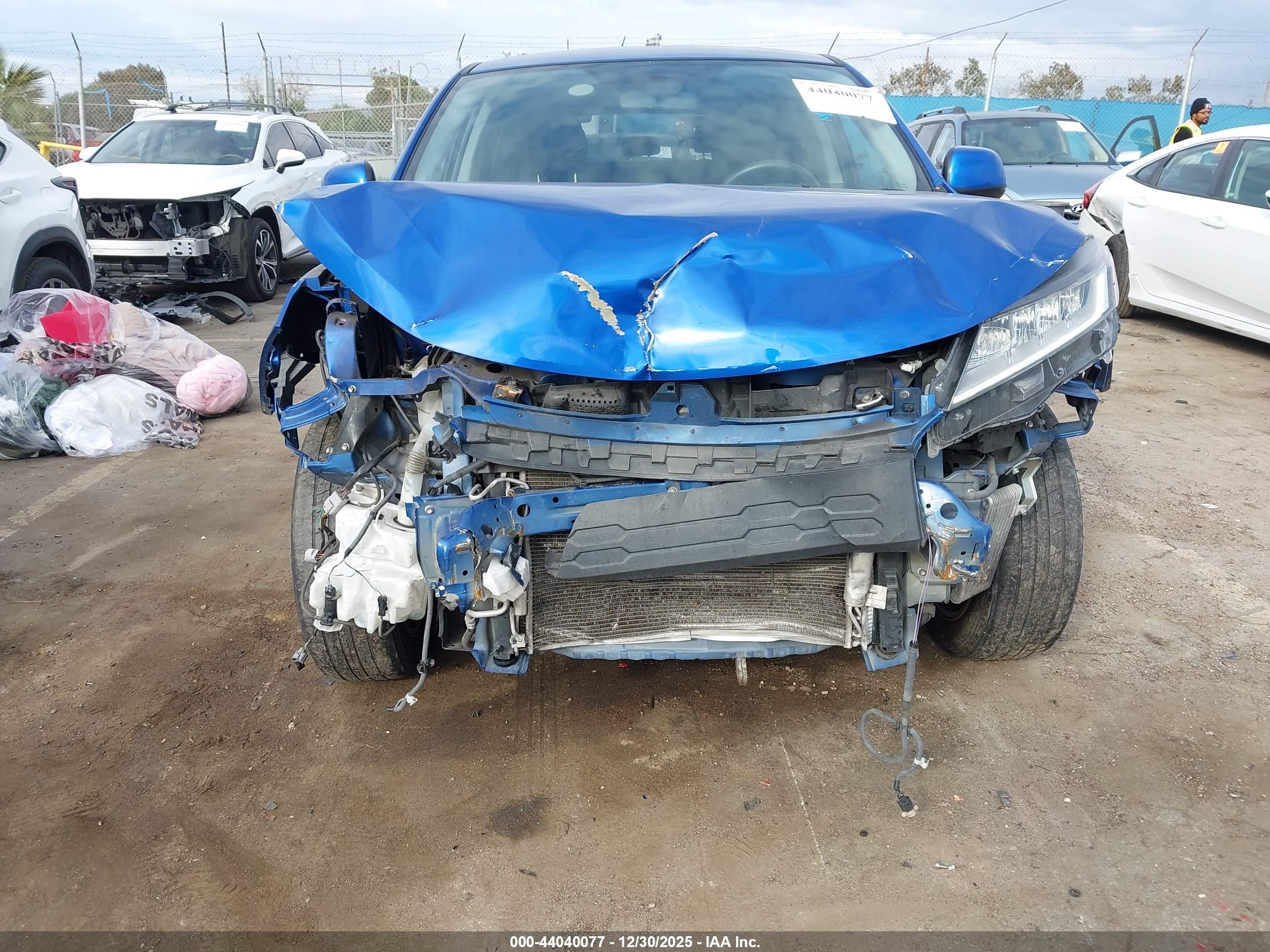 MITSUBISHI OUTLANDER image 6