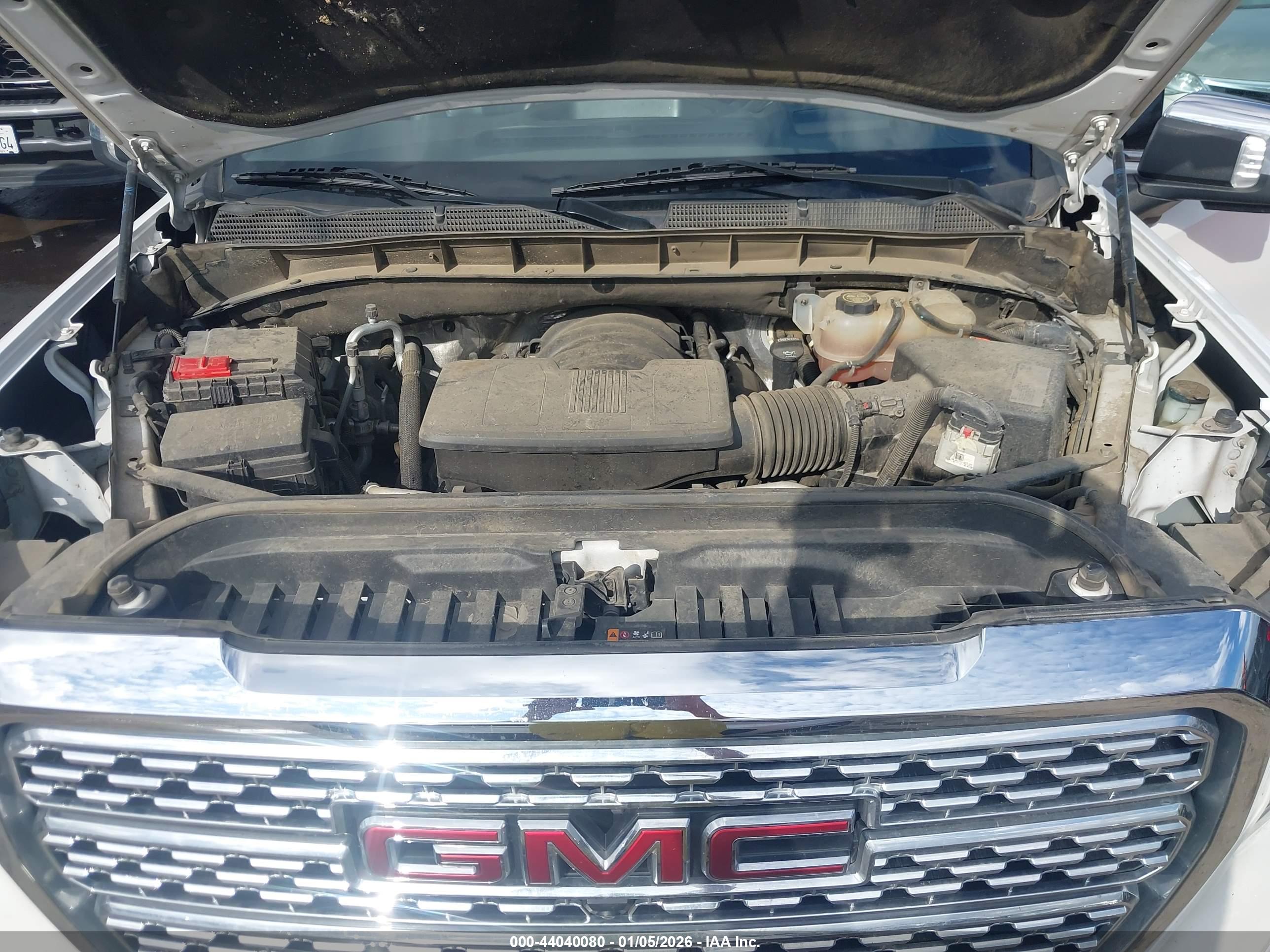 GMC SIERRA image 10