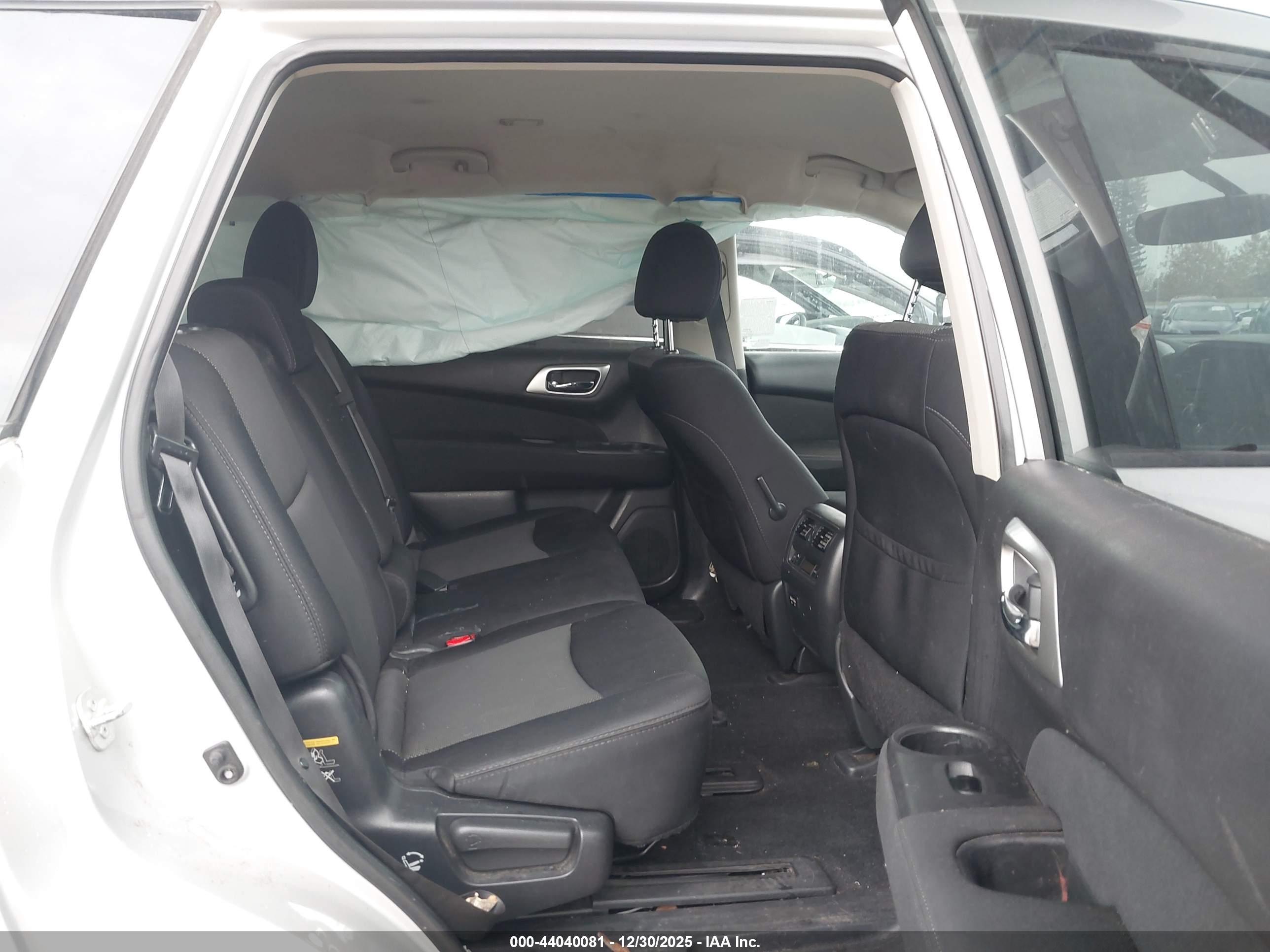 NISSAN PATHFINDER image 8
