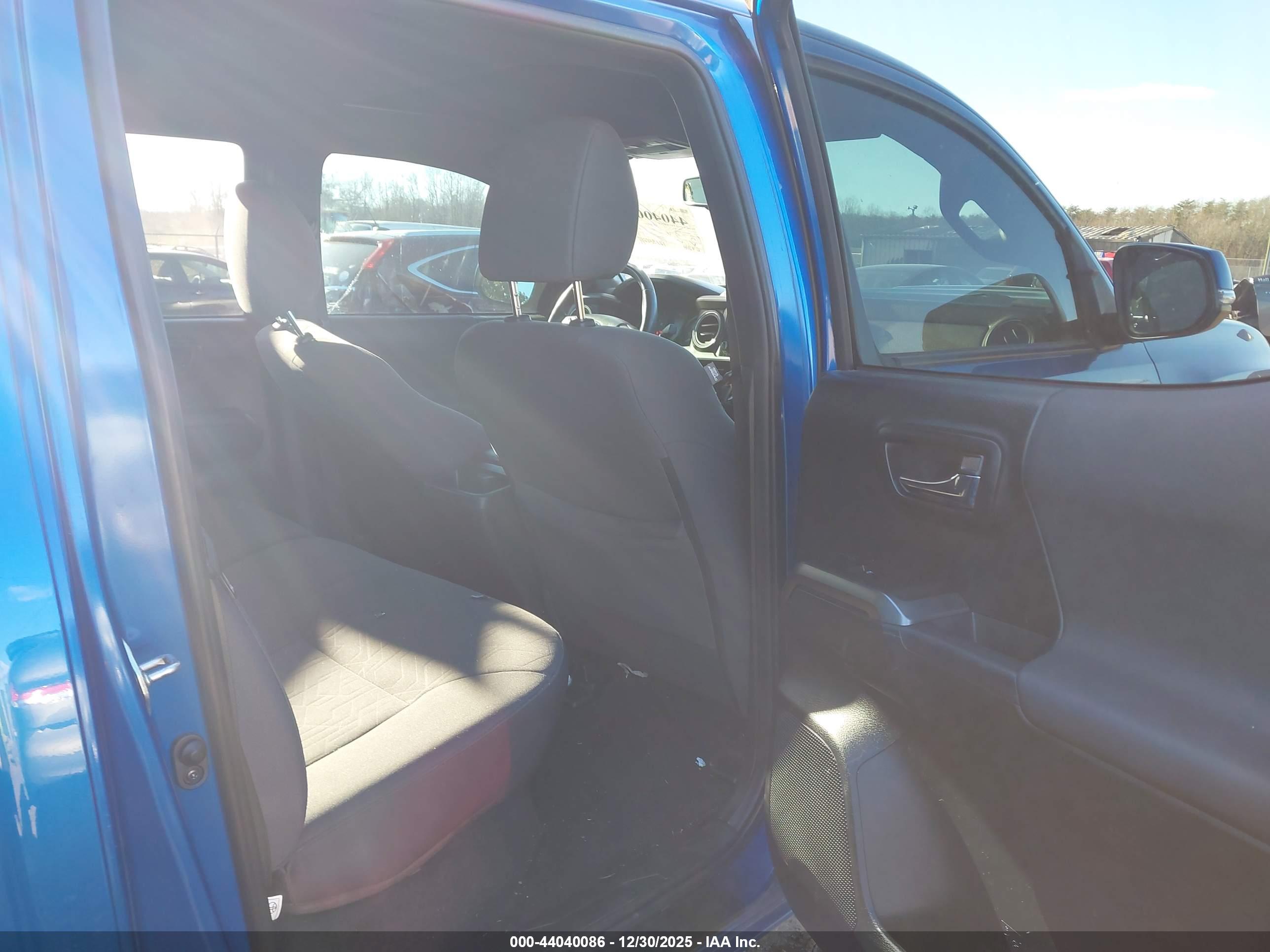 TOYOTA TACOMA image 8