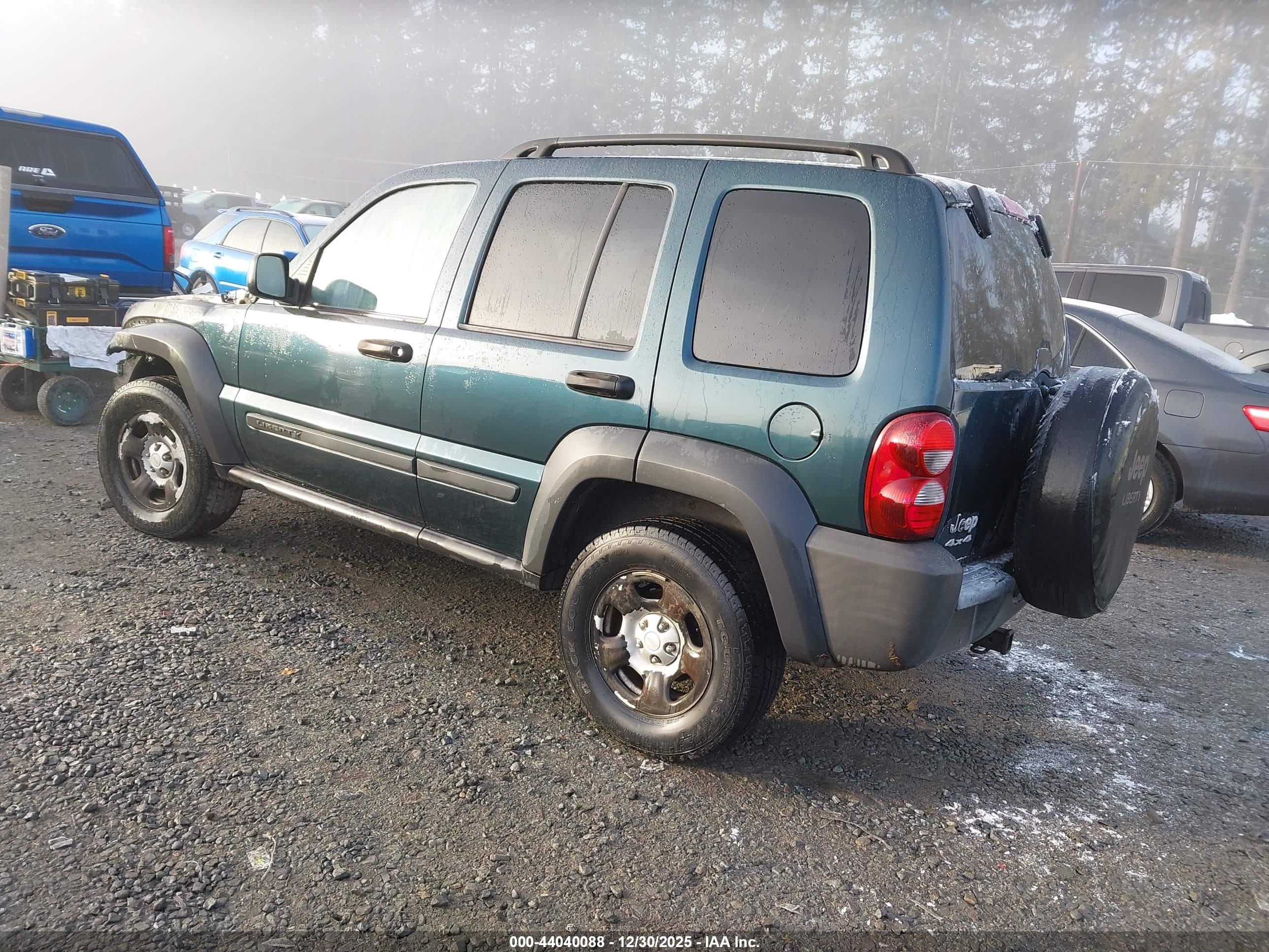 JEEP LIBERTY image 3