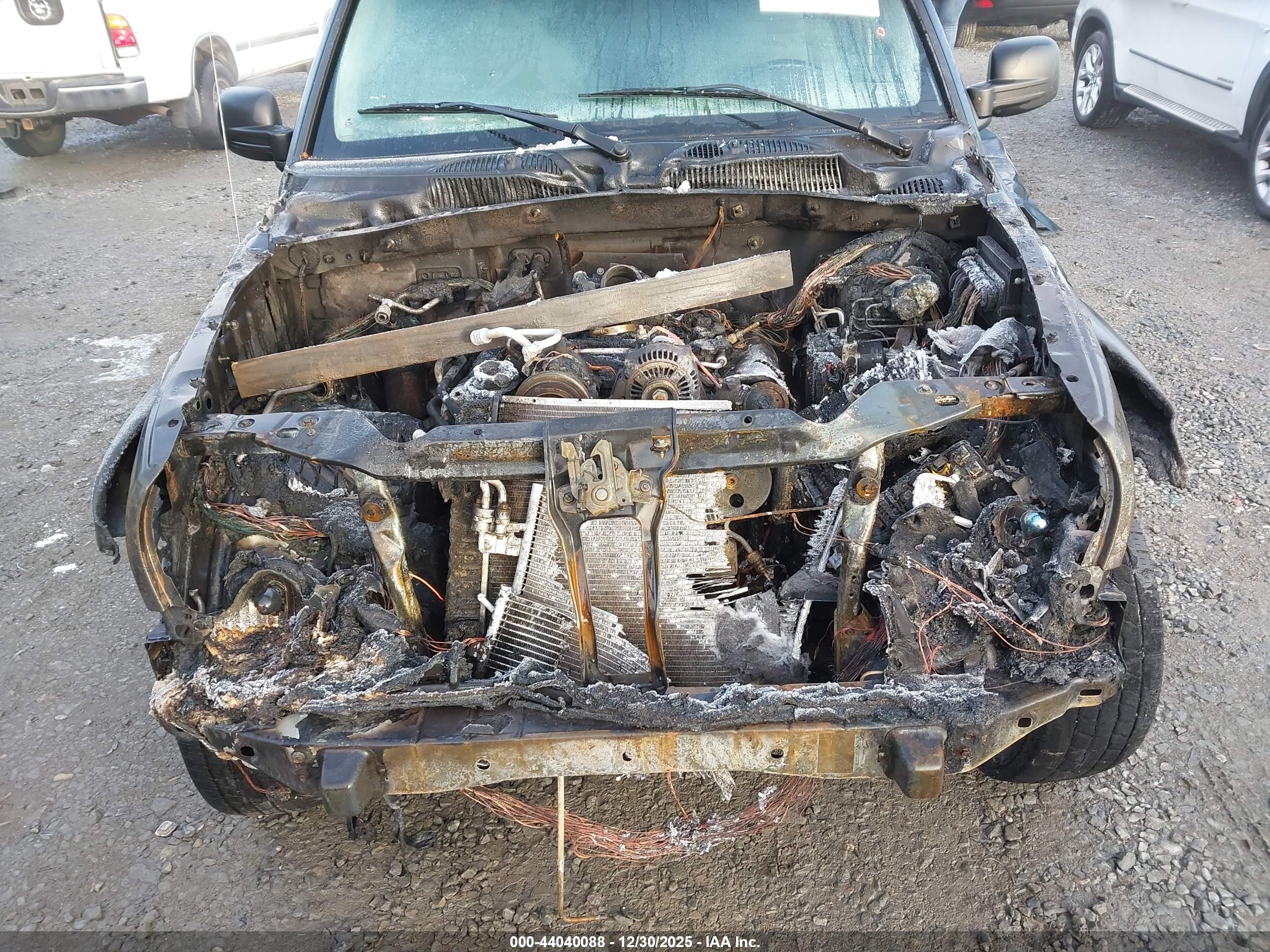 JEEP LIBERTY image 6
