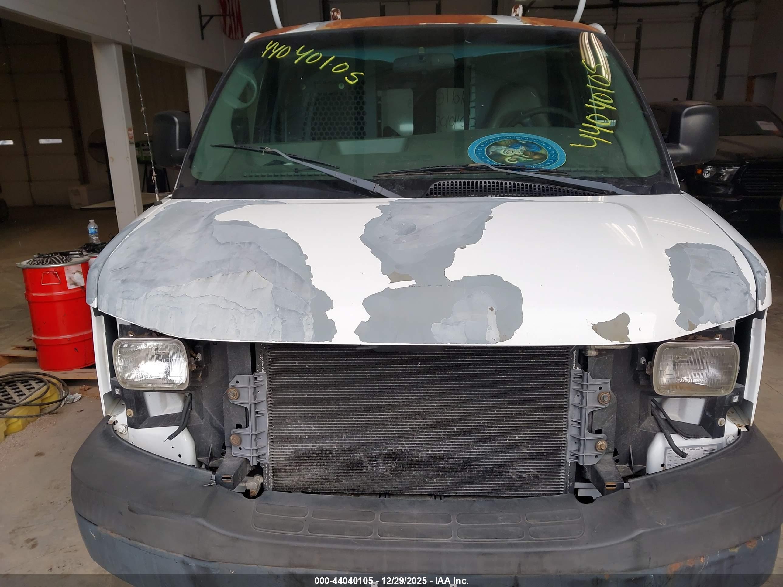CHEVROLET EXPRESS image 6