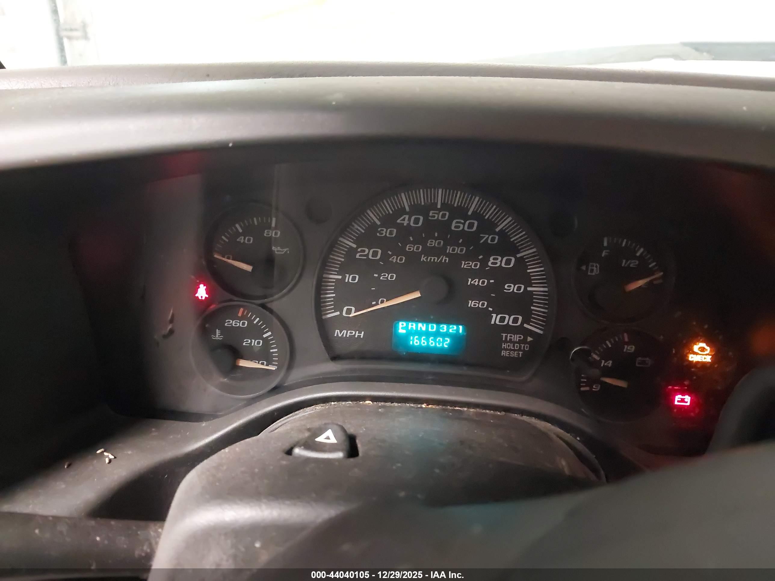 CHEVROLET EXPRESS image 7