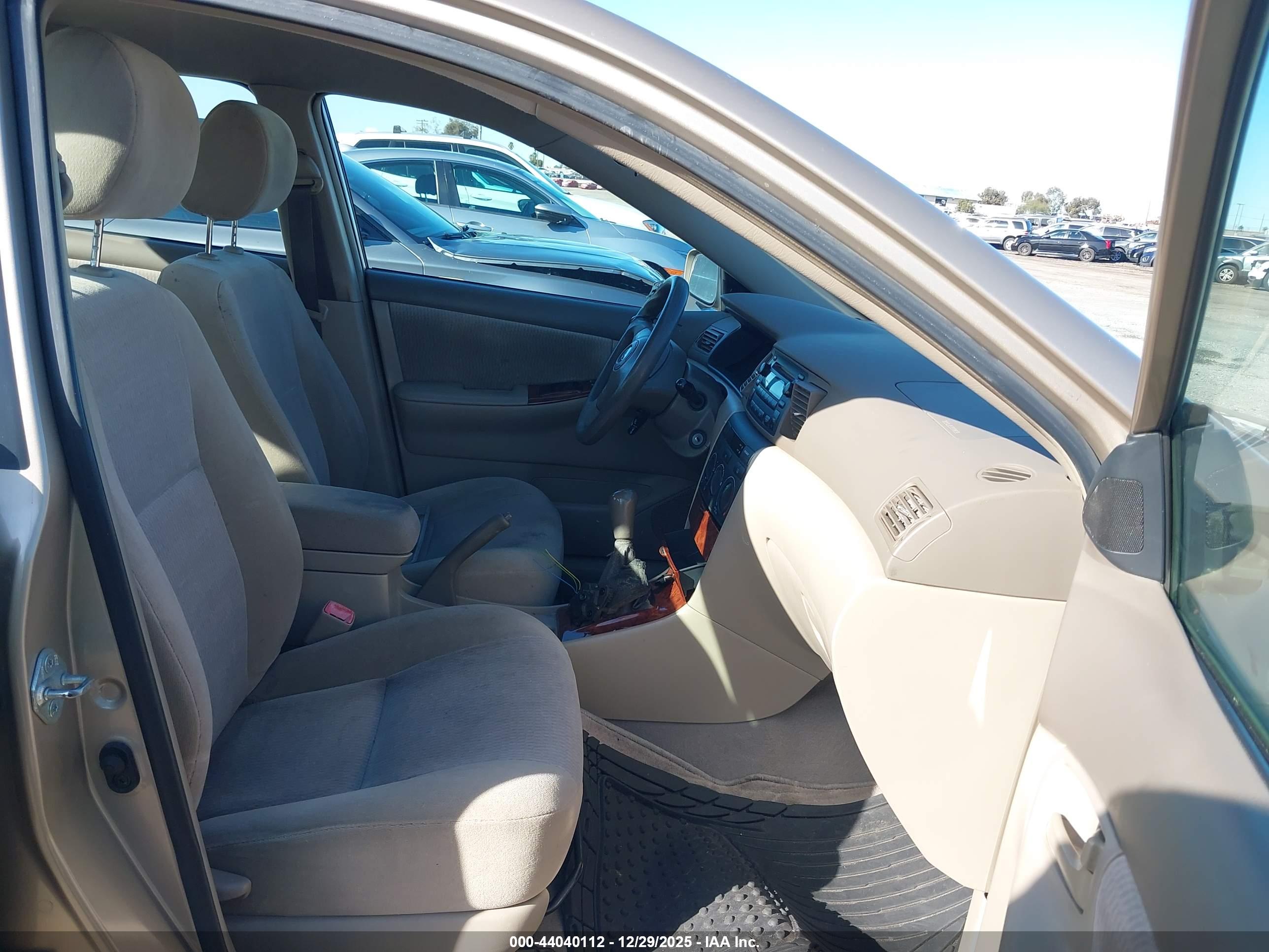 TOYOTA COROLLA image 5