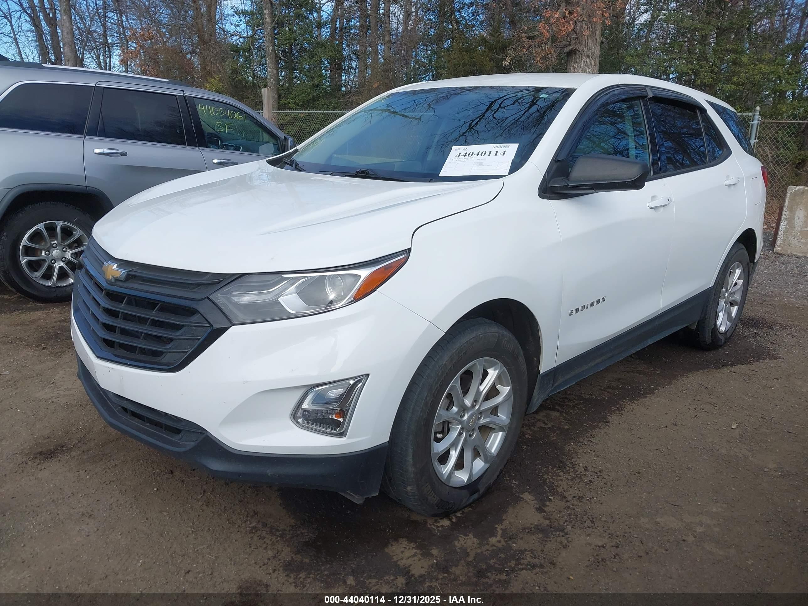 CHEVROLET EQUINOX image 2