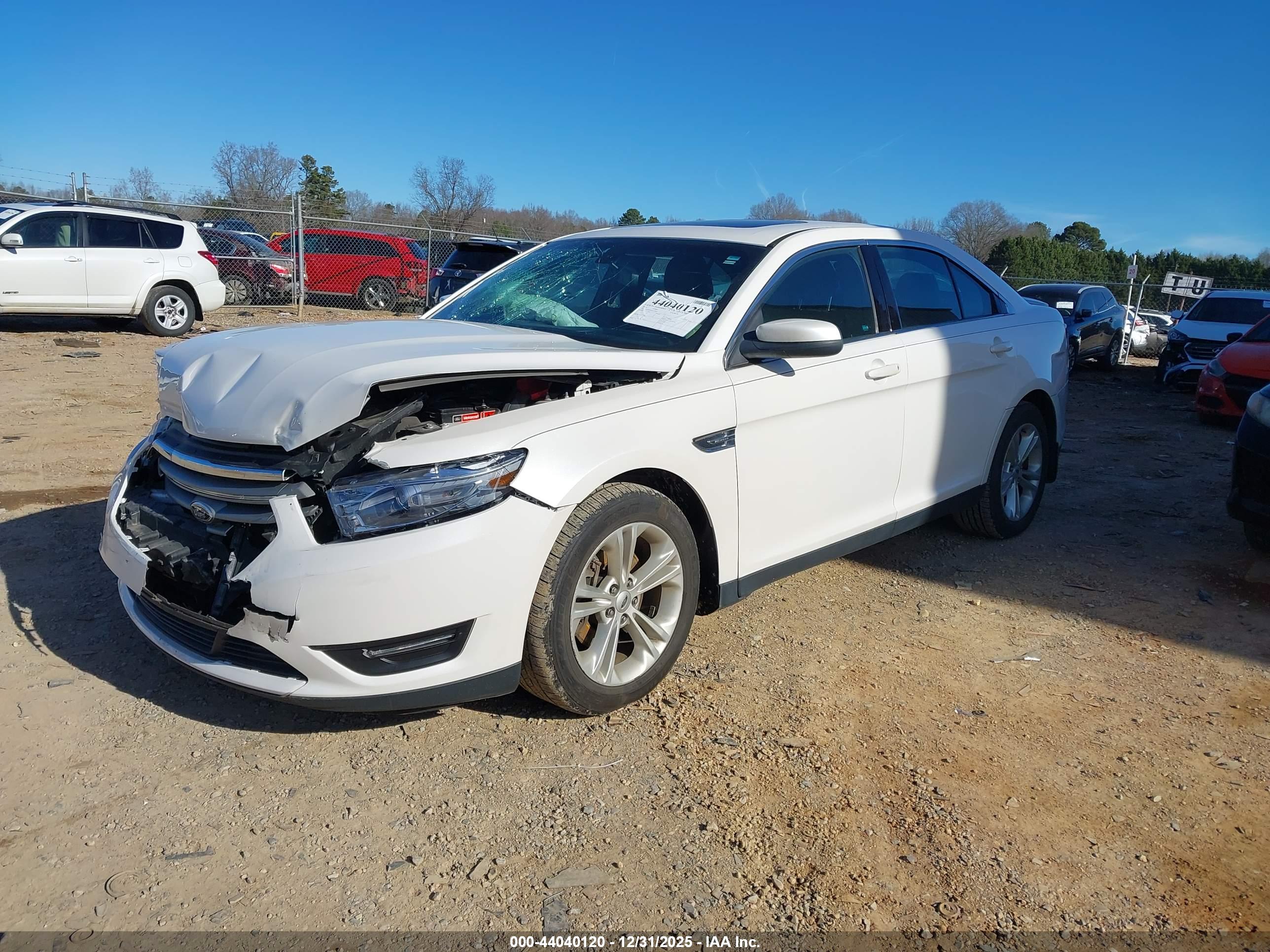FORD TAURUS image 2