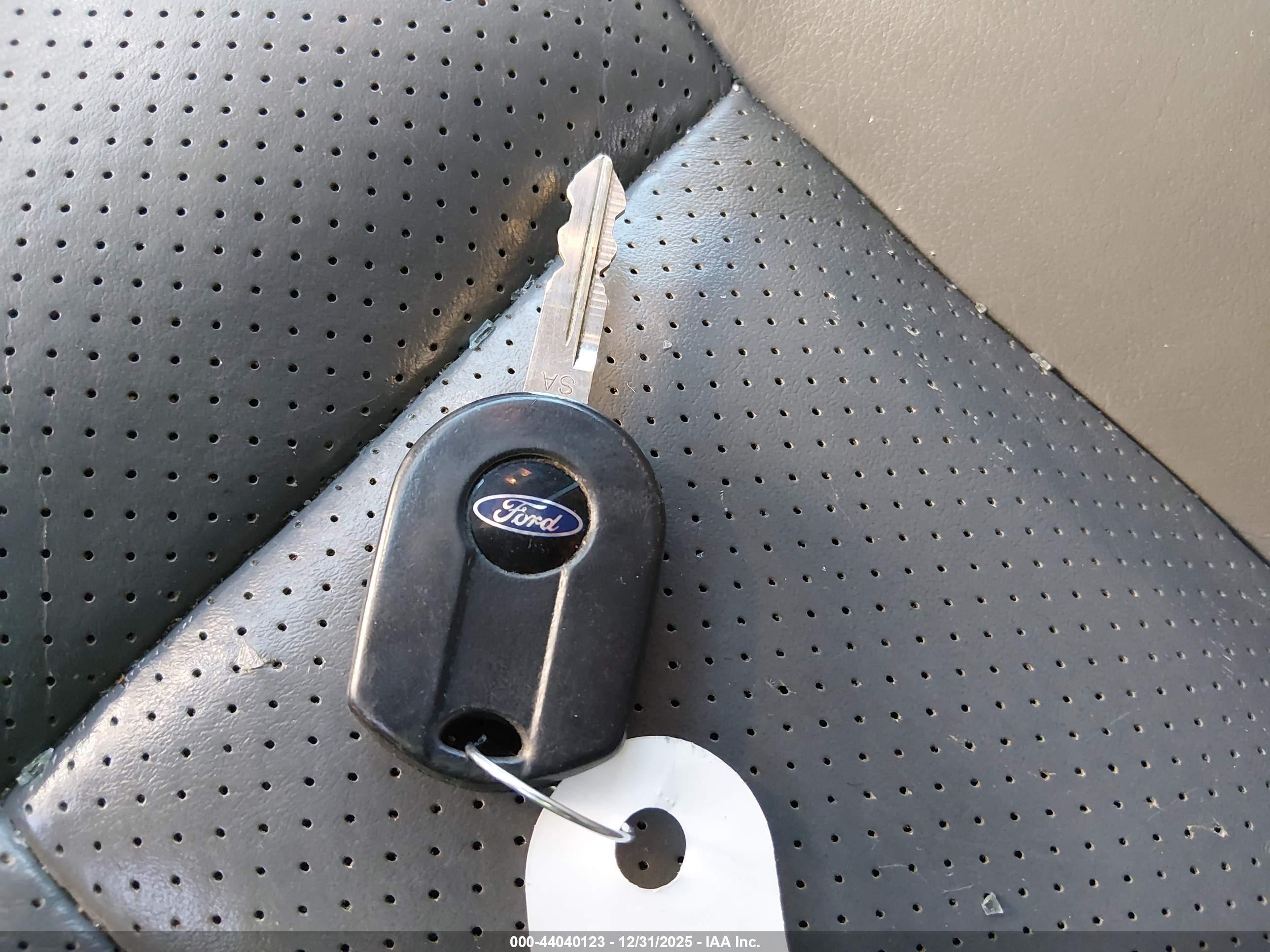 FORD F-150 image 11