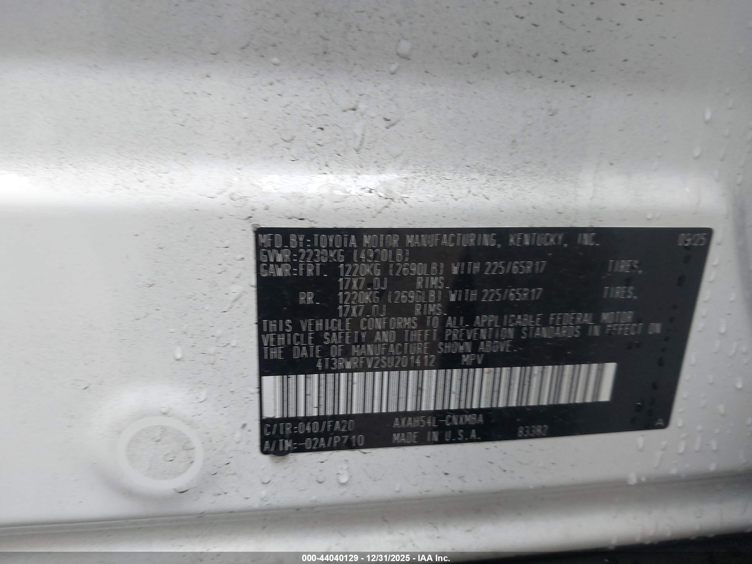 TOYOTA RAV4 image 9