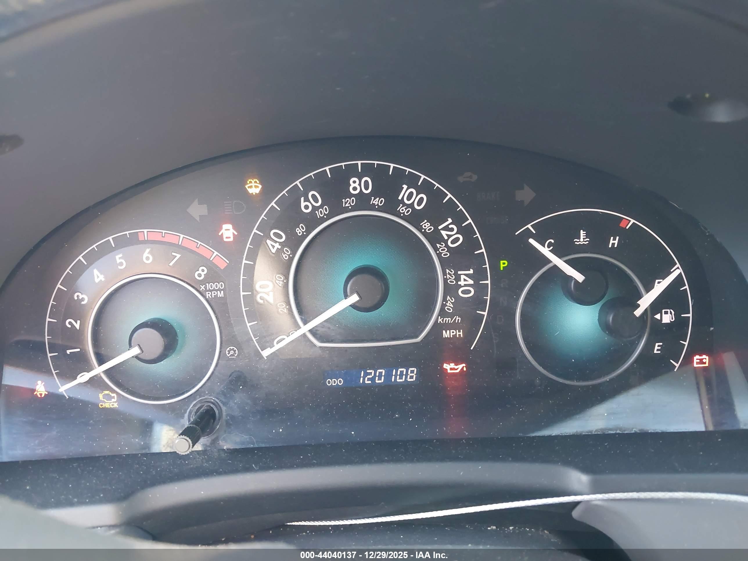 TOYOTA CAMRY image 7