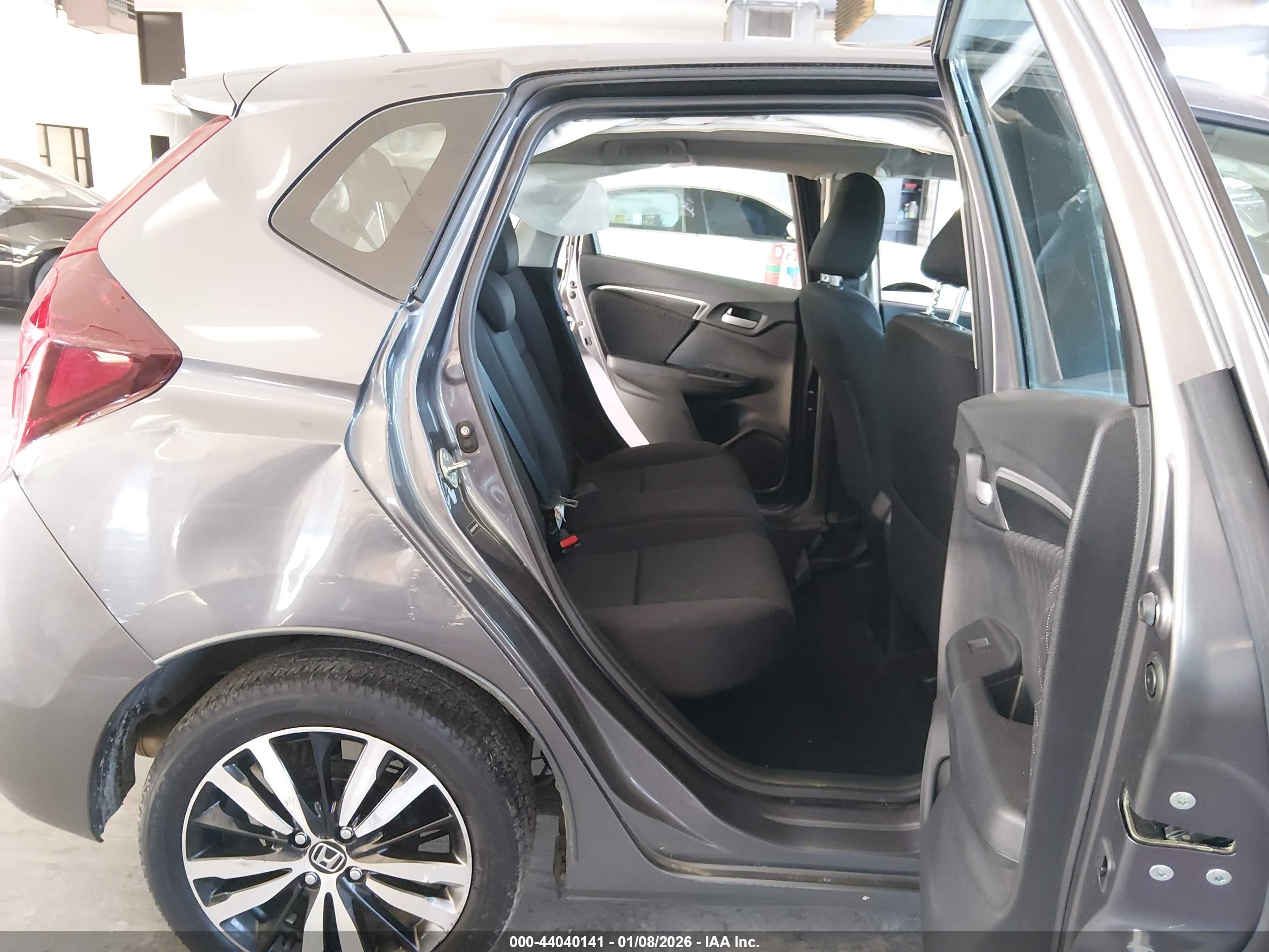 HONDA FIT image 8