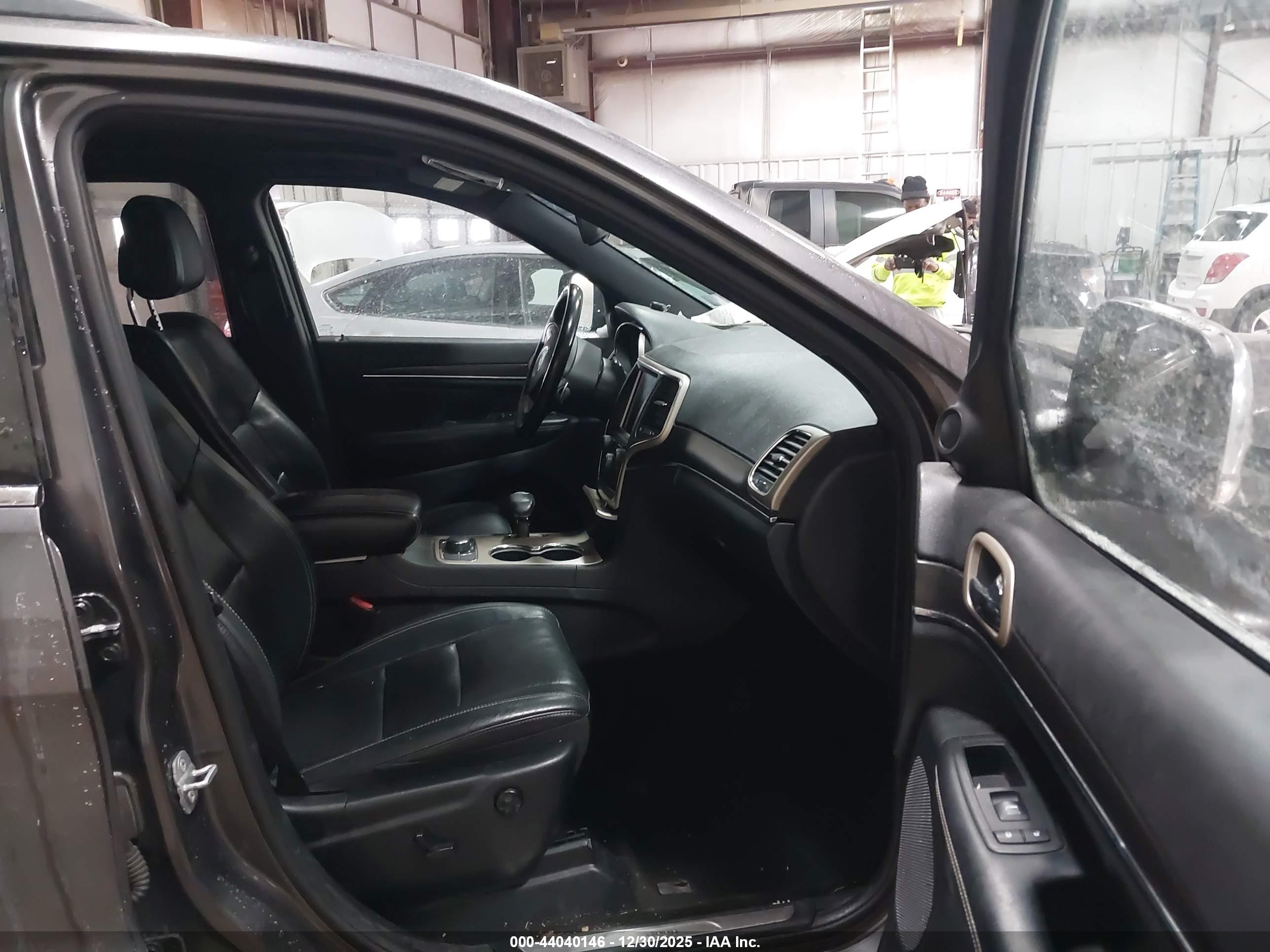 JEEP GRAND image 5