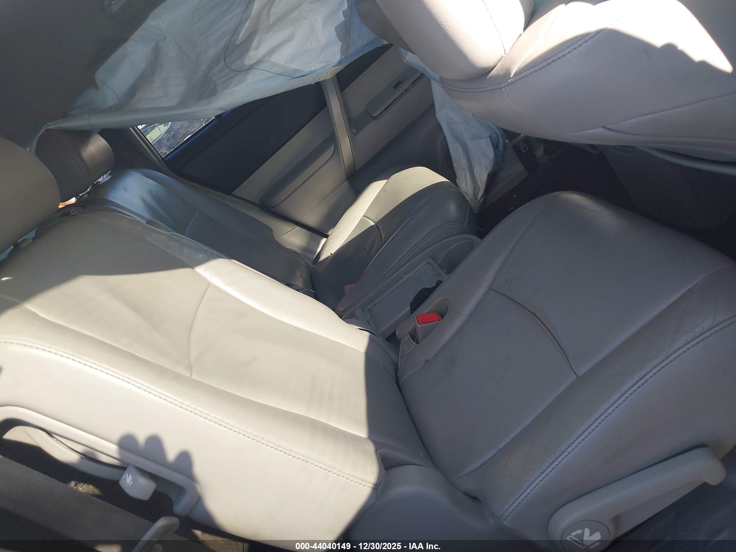 TOYOTA HIGHLANDER image 8