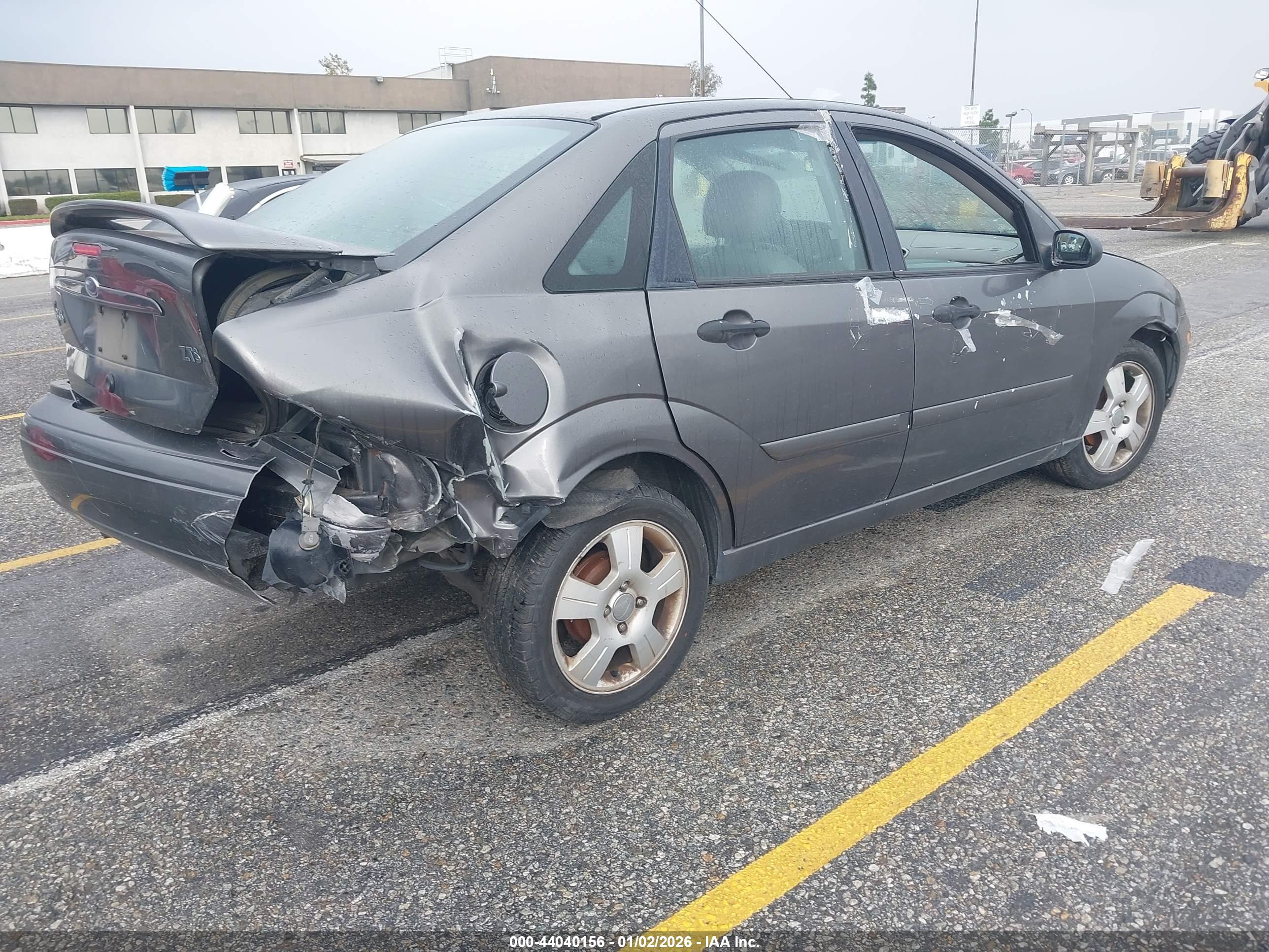 FORD FOCUS image 4