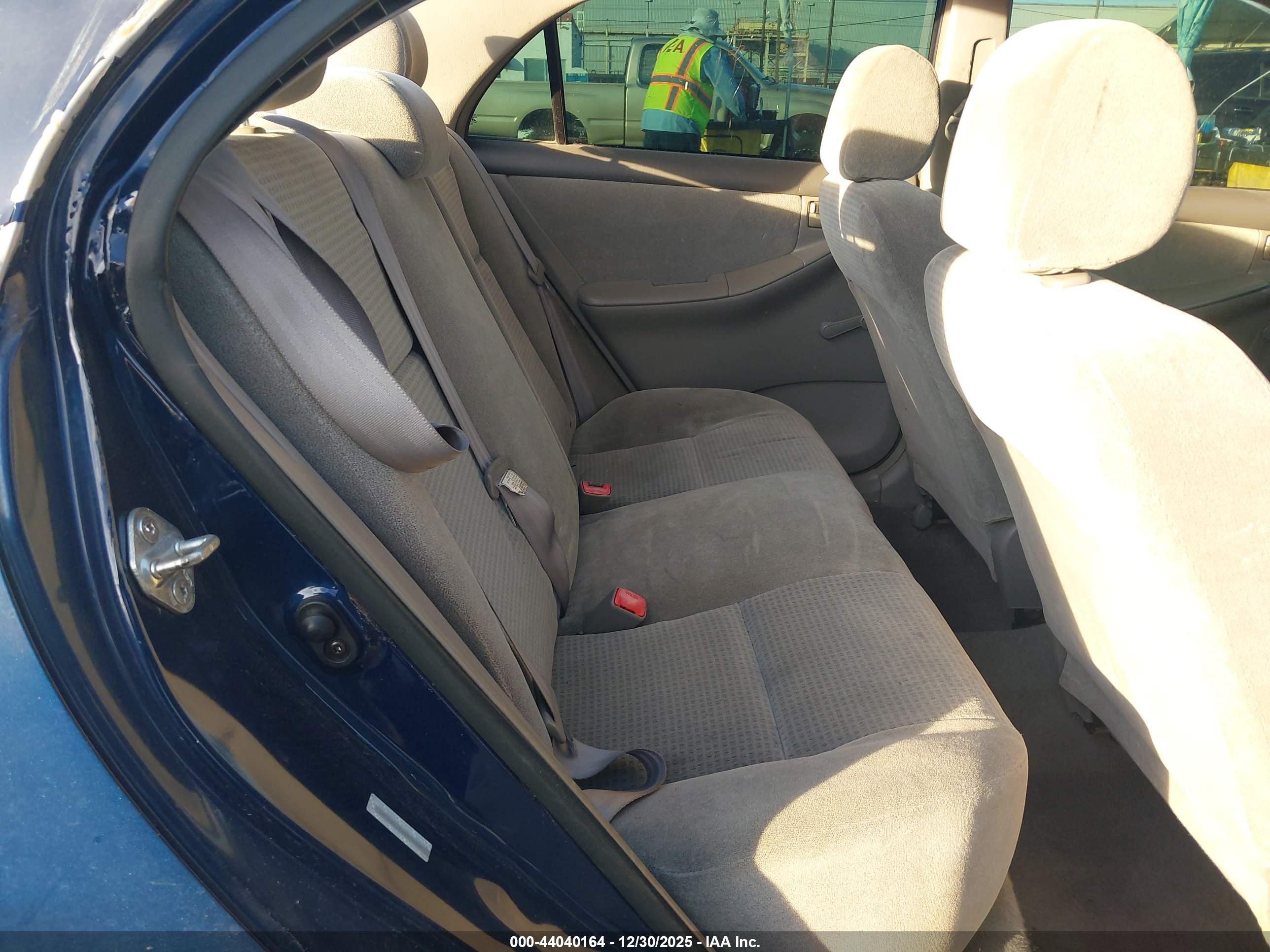 TOYOTA COROLLA image 8