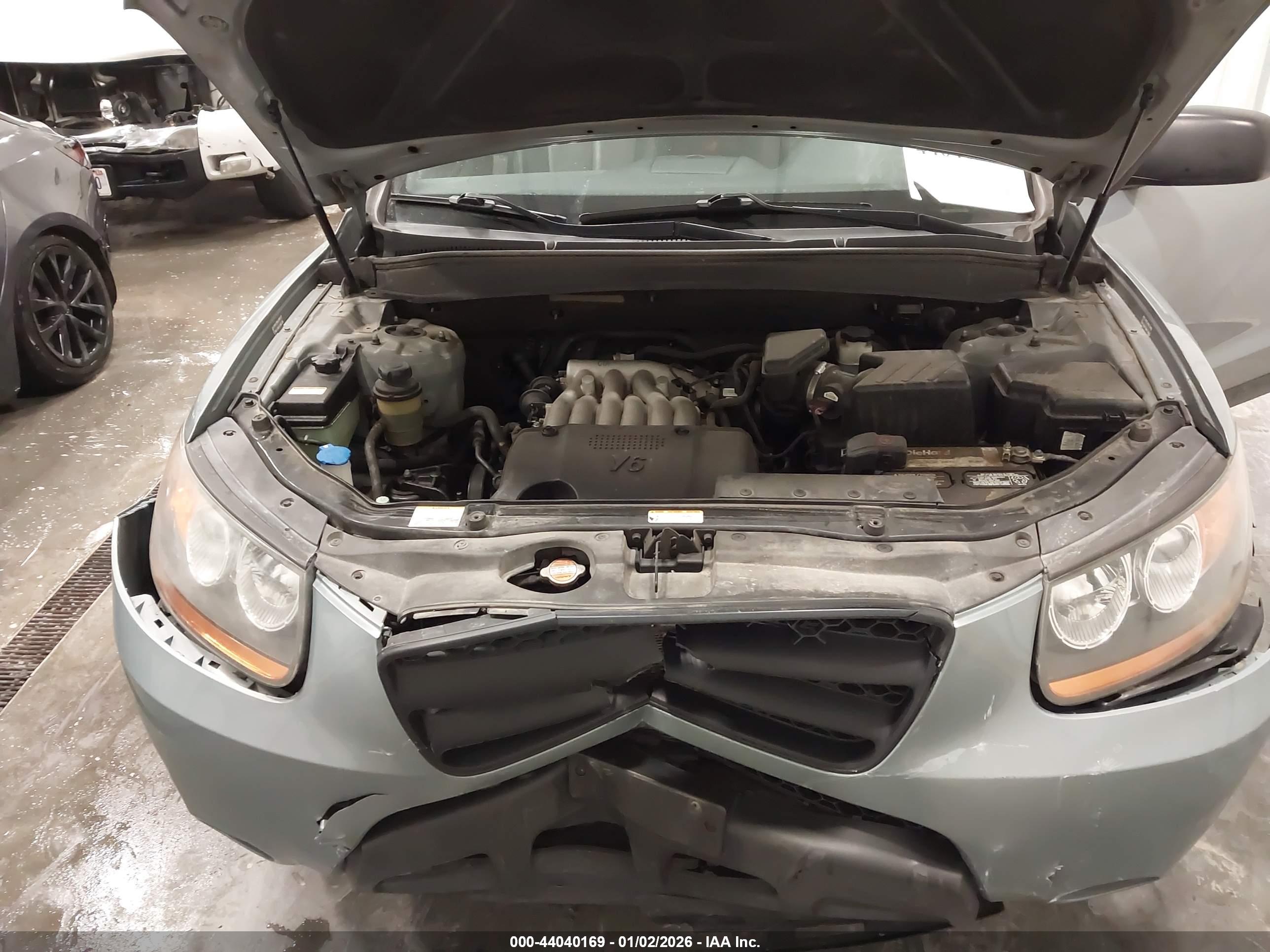 HYUNDAI SANTA image 10
