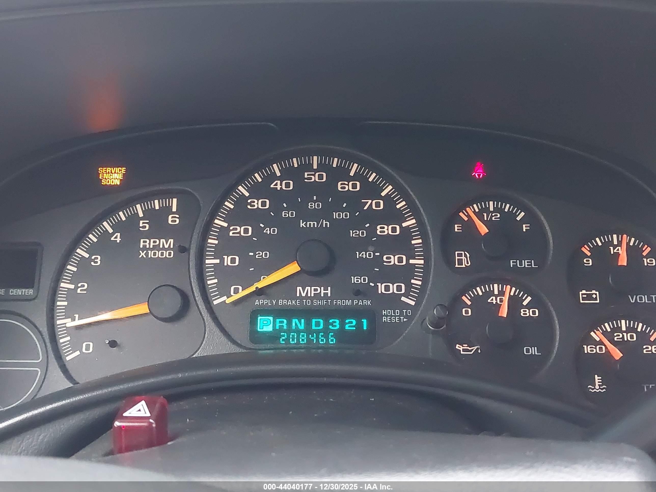 CHEVROLET TAHOE image 7