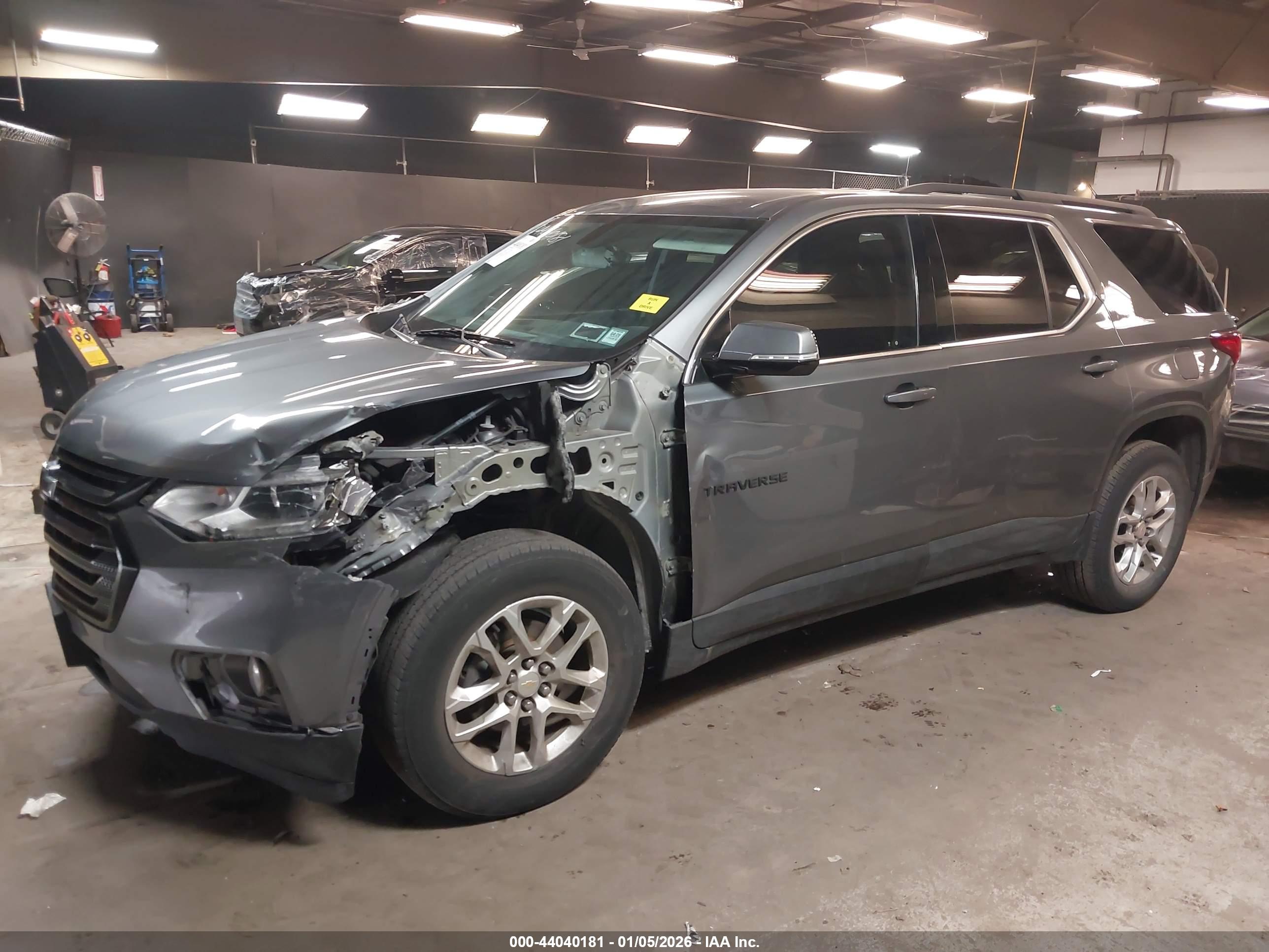 CHEVROLET TRAVERSE image 6