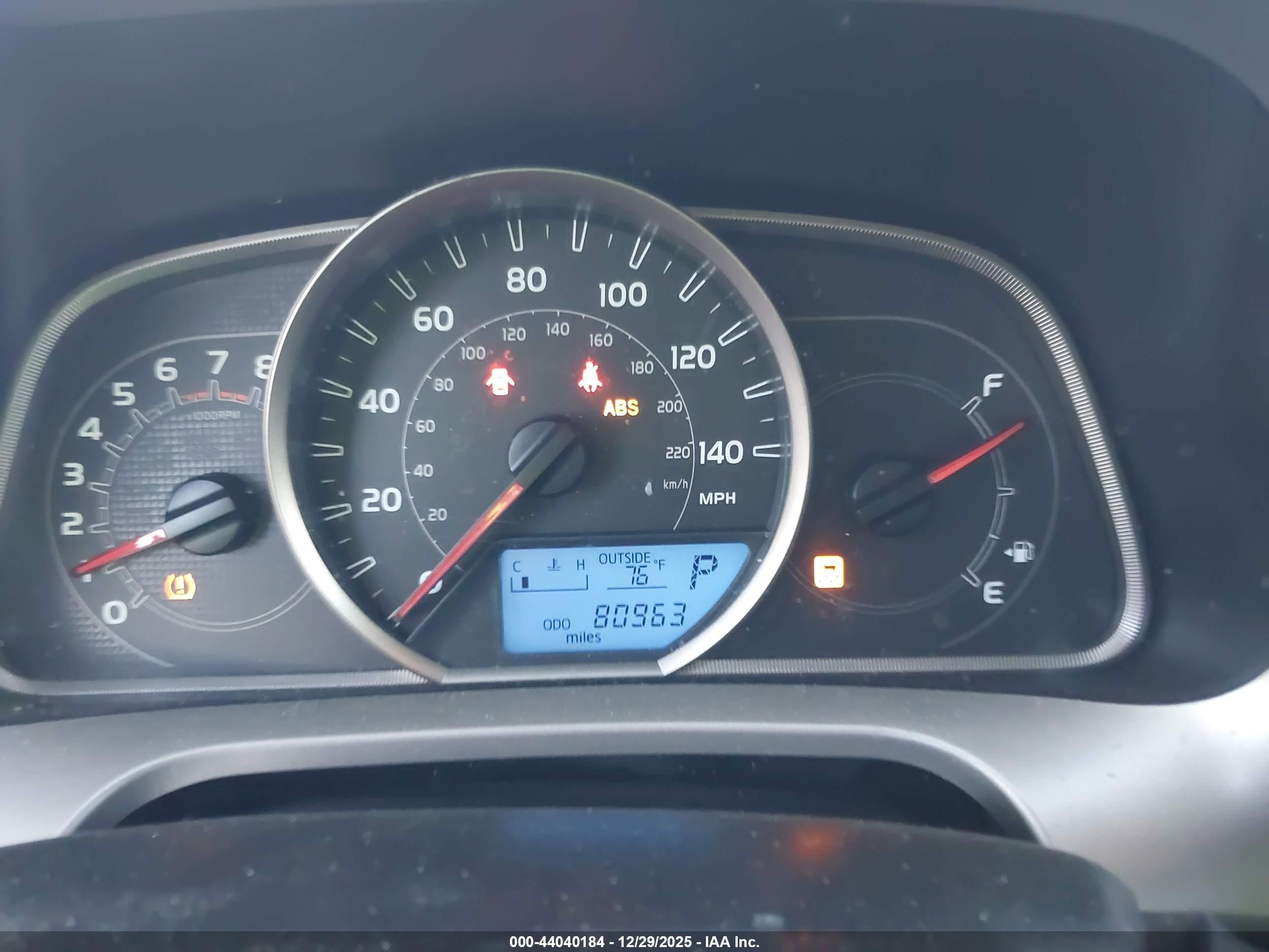 TOYOTA RAV4 image 7