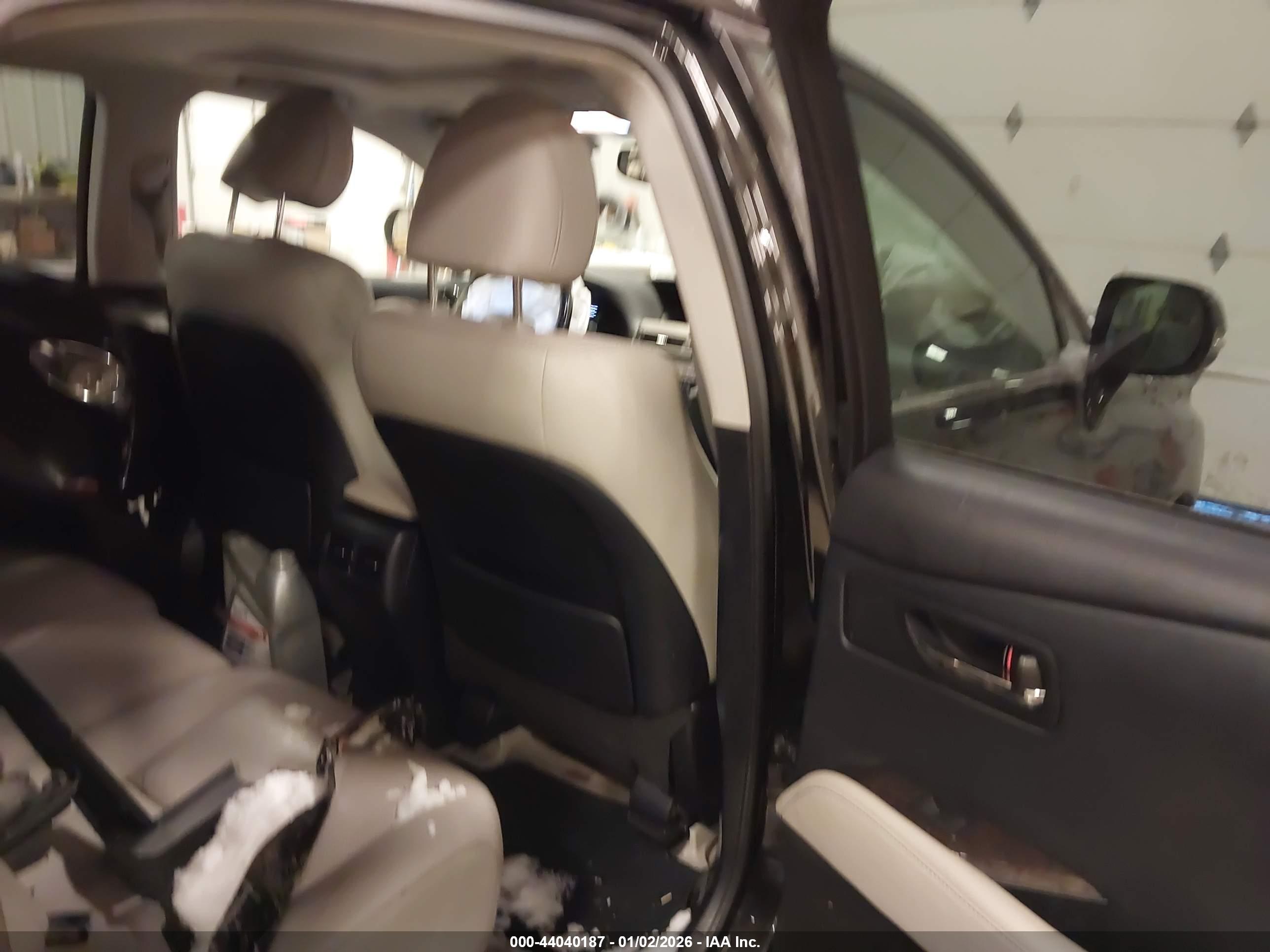 LEXUS RX image 8