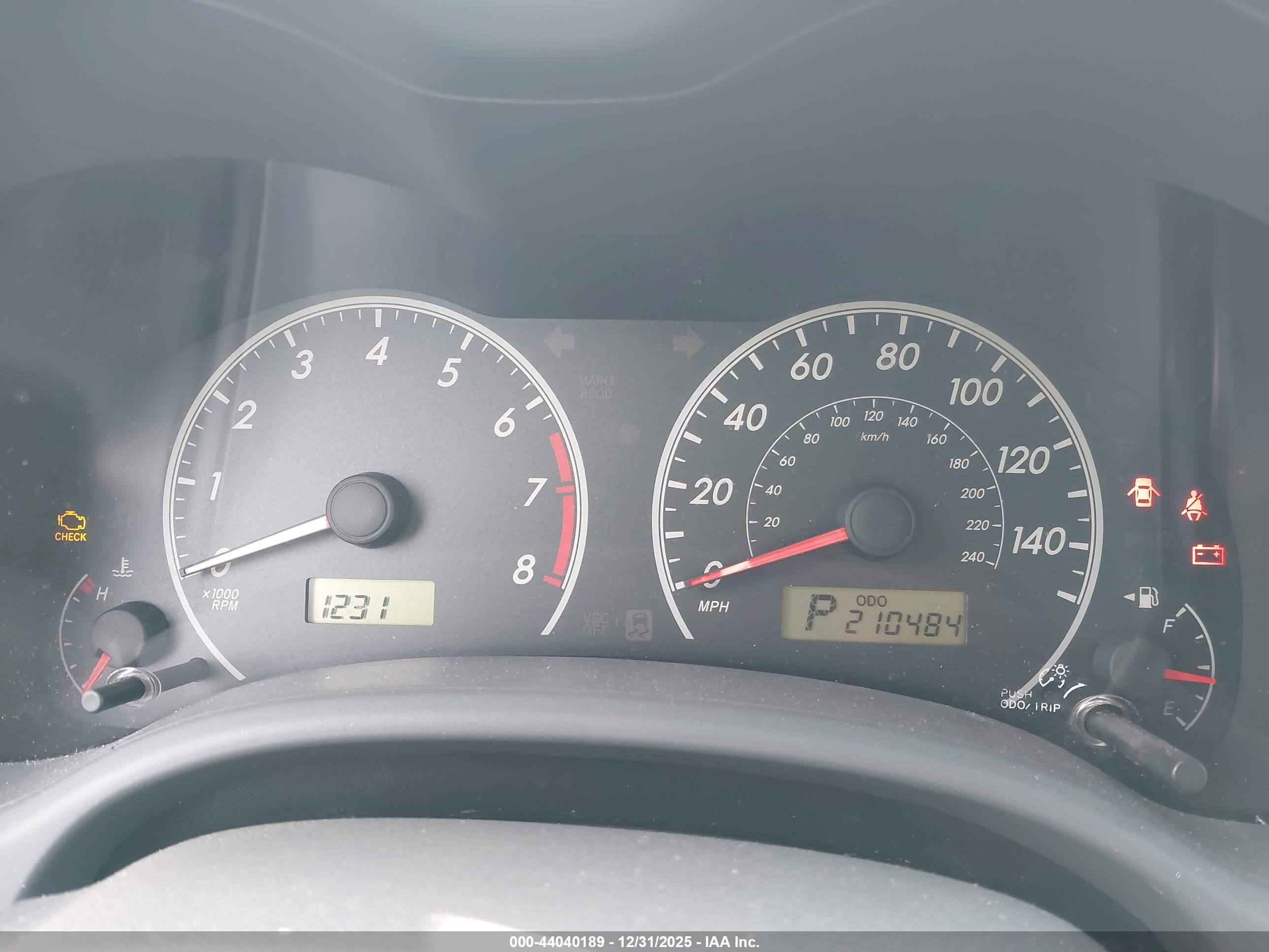 TOYOTA COROLLA image 7