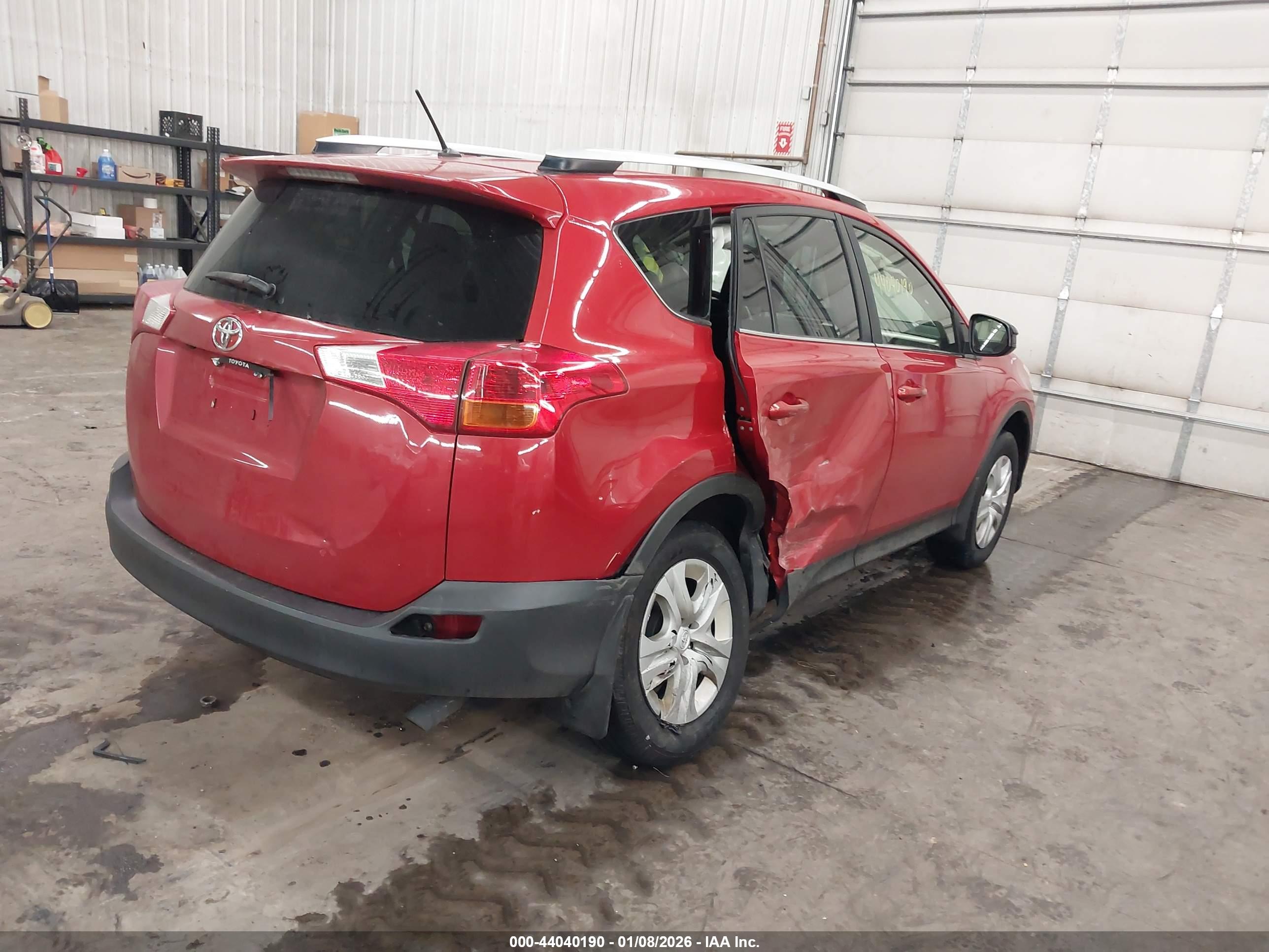 TOYOTA RAV4 image 4