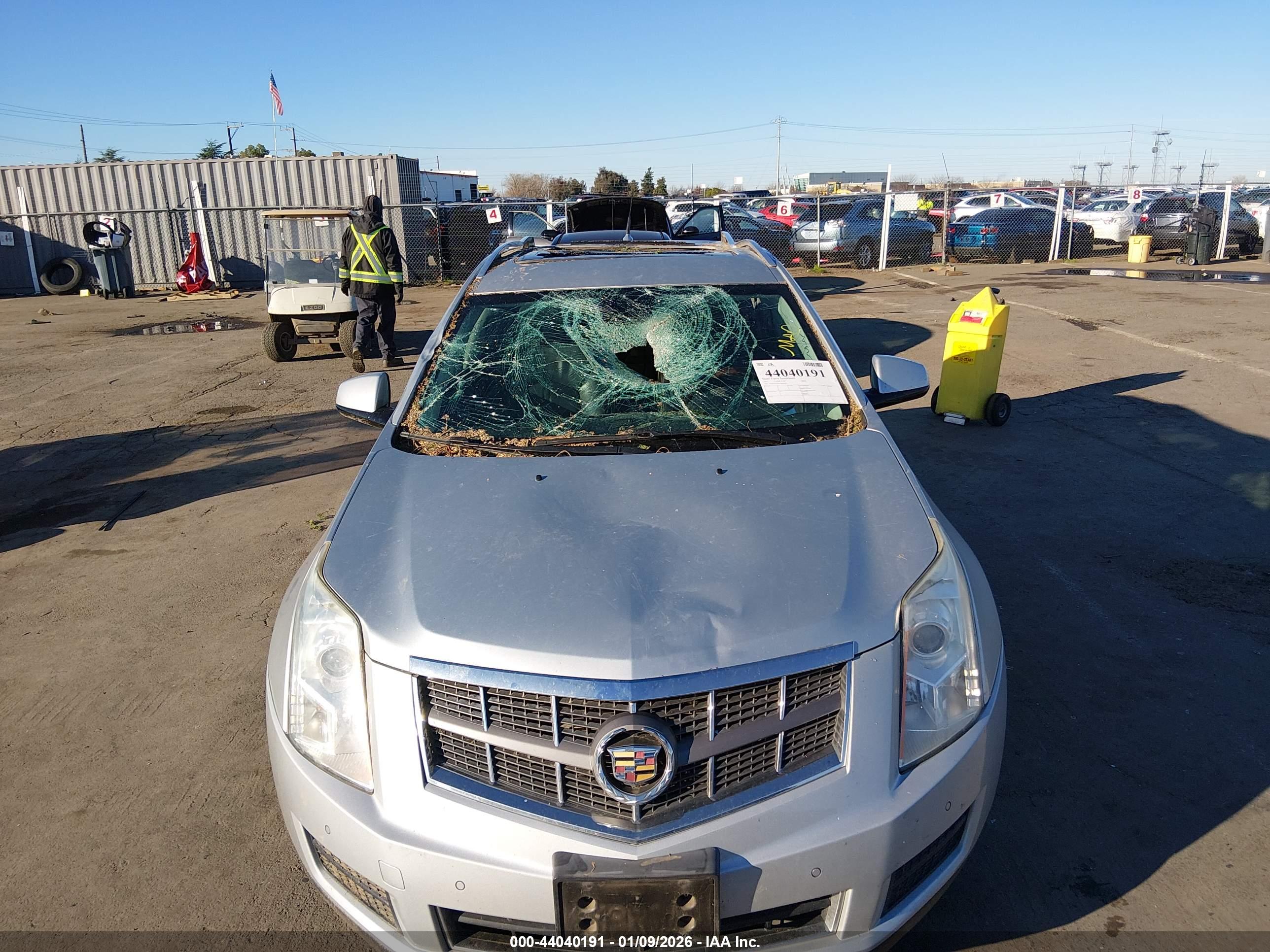 CADILLAC SRX image 6