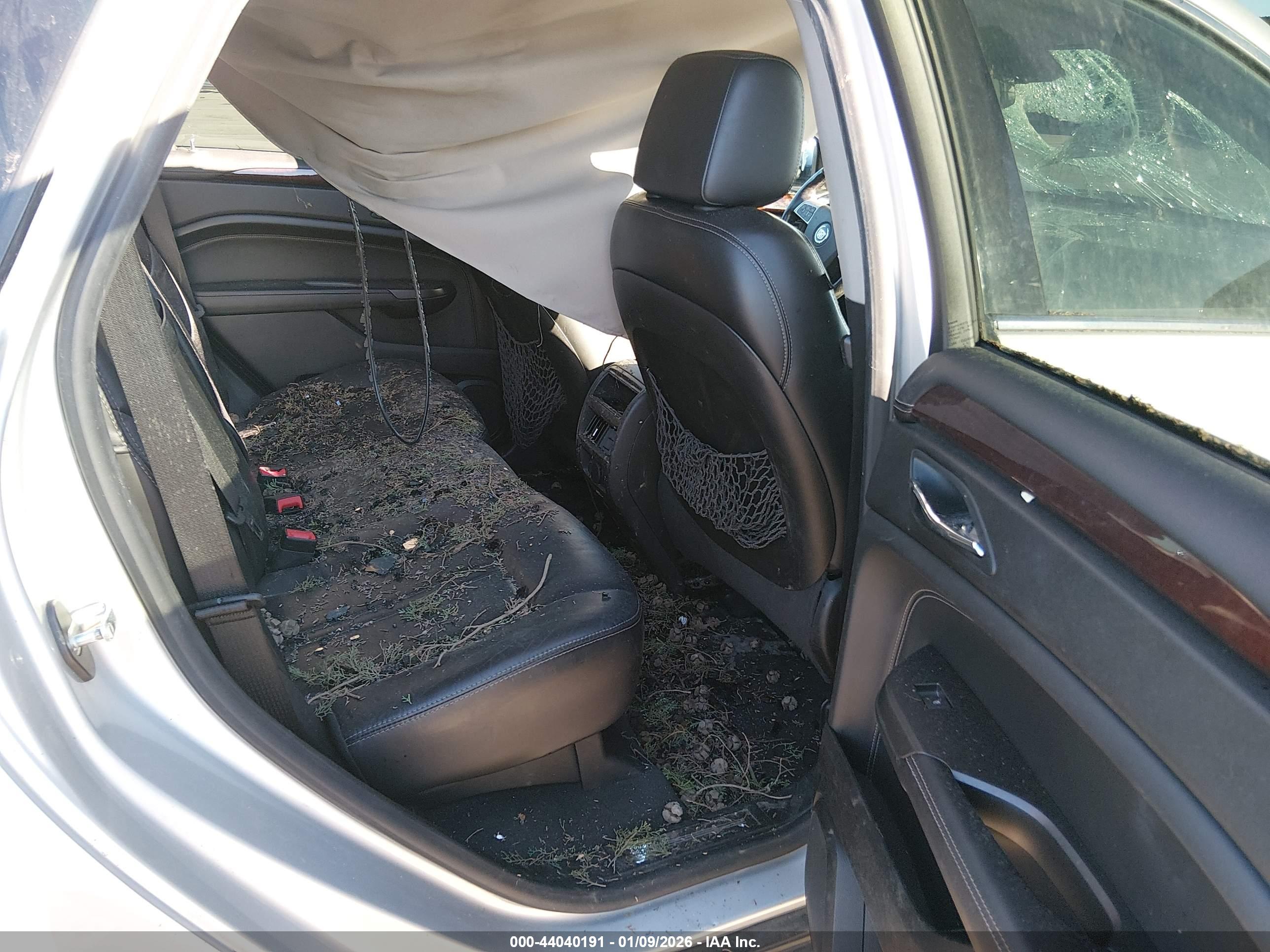 CADILLAC SRX image 8
