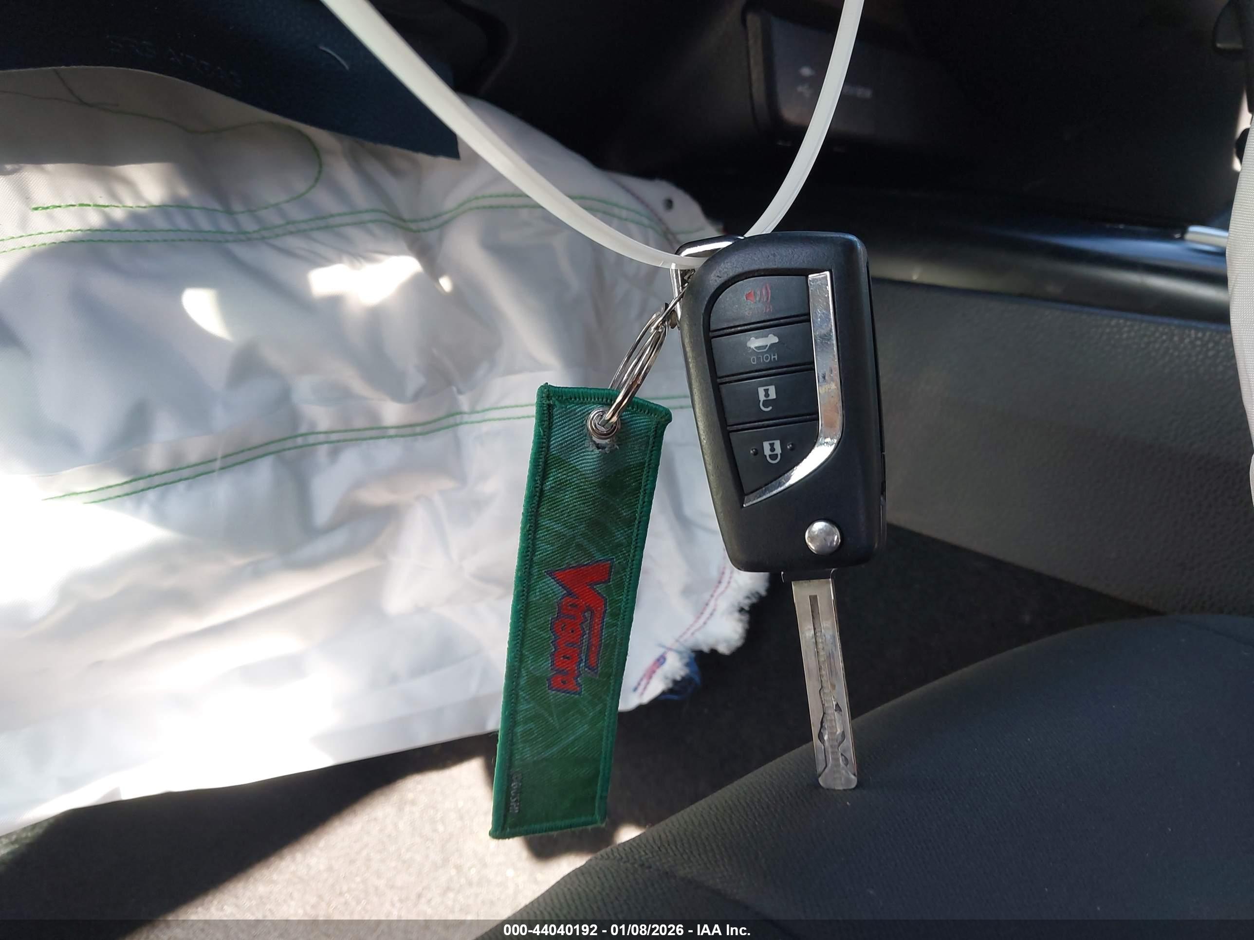 TOYOTA CAMRY image 11