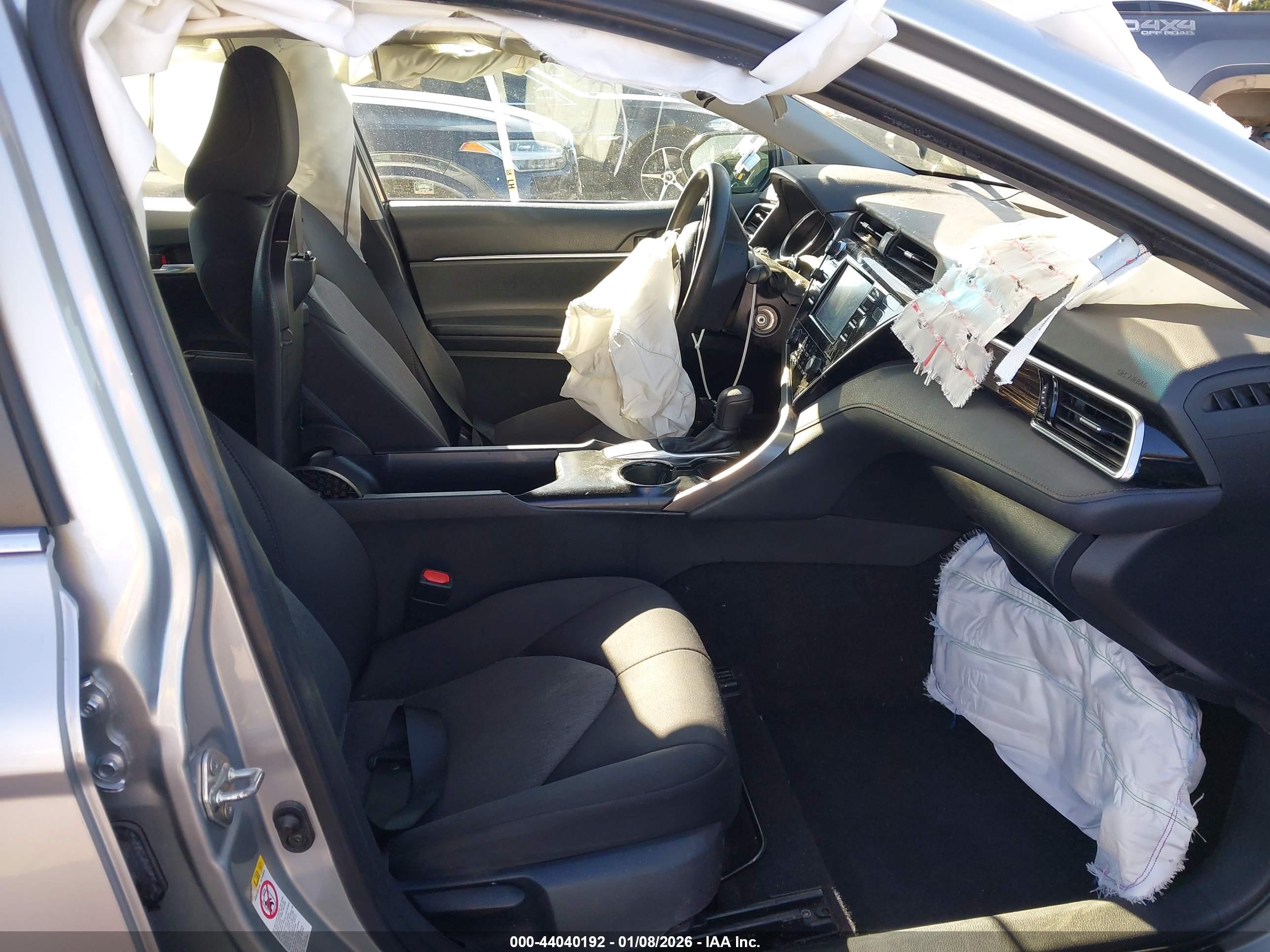 TOYOTA CAMRY image 5