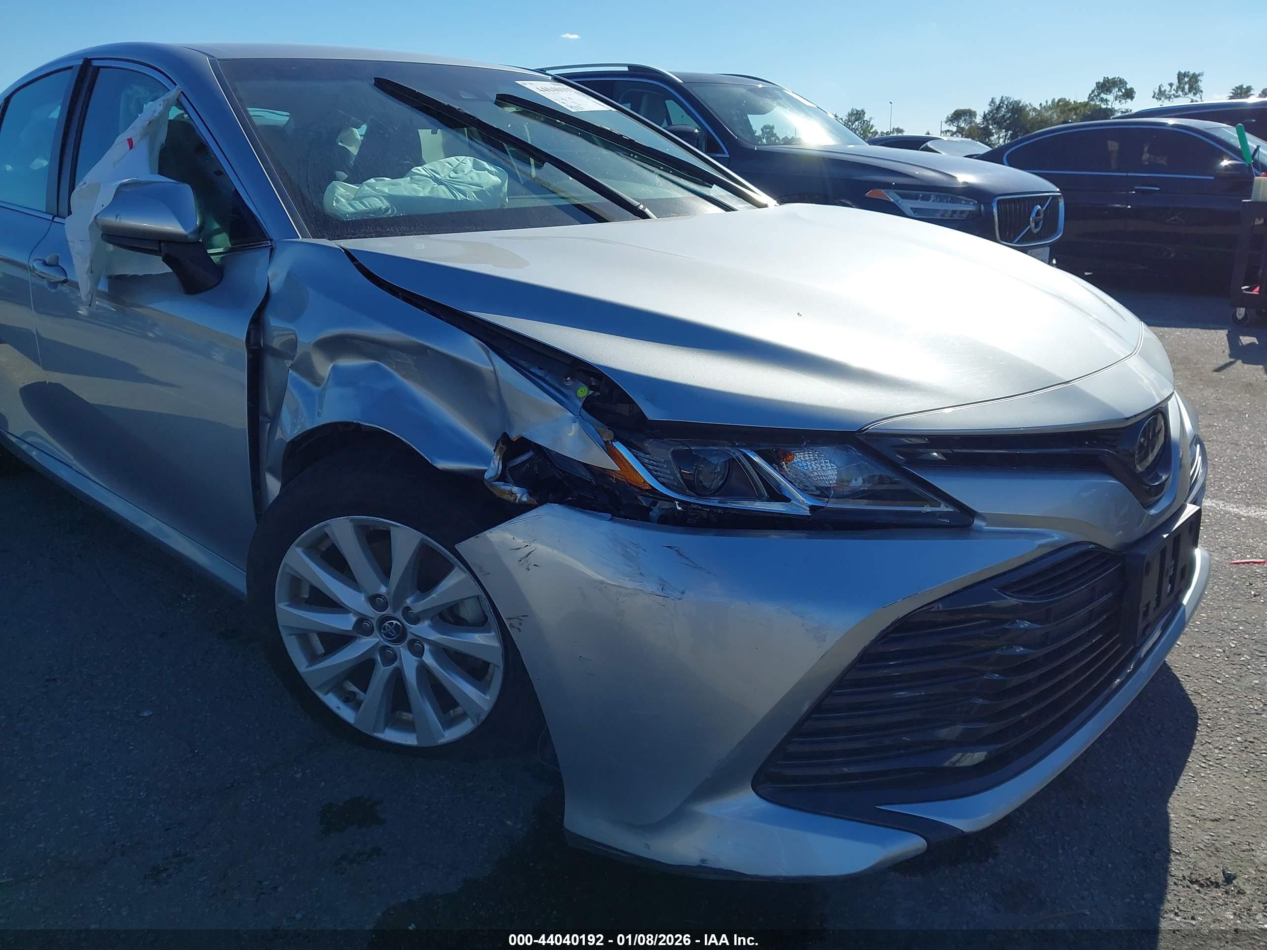 TOYOTA CAMRY image 6